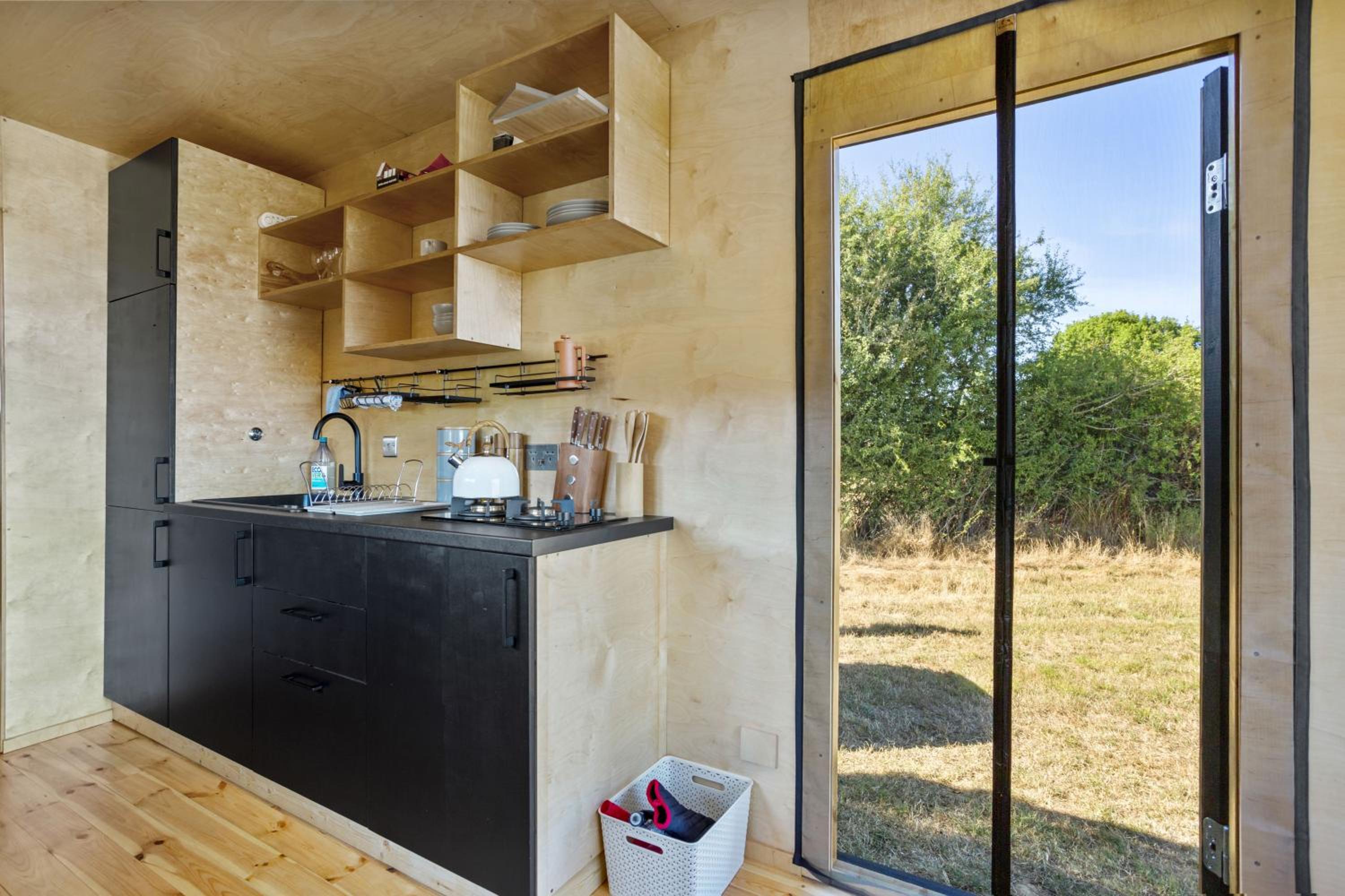 One-Bedroom House photo 3
