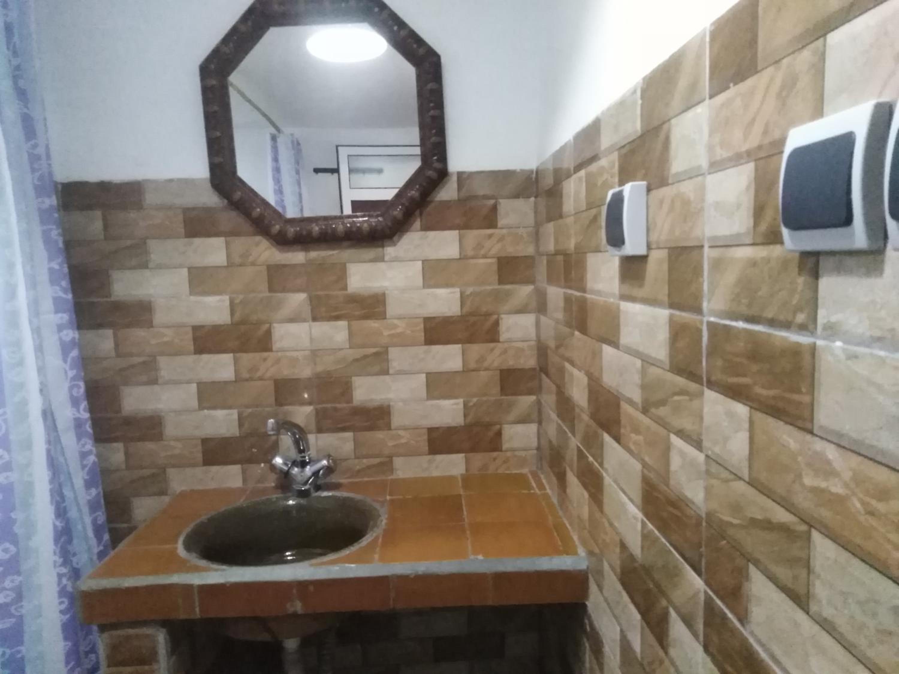 Basic Triple Room - Photo 5