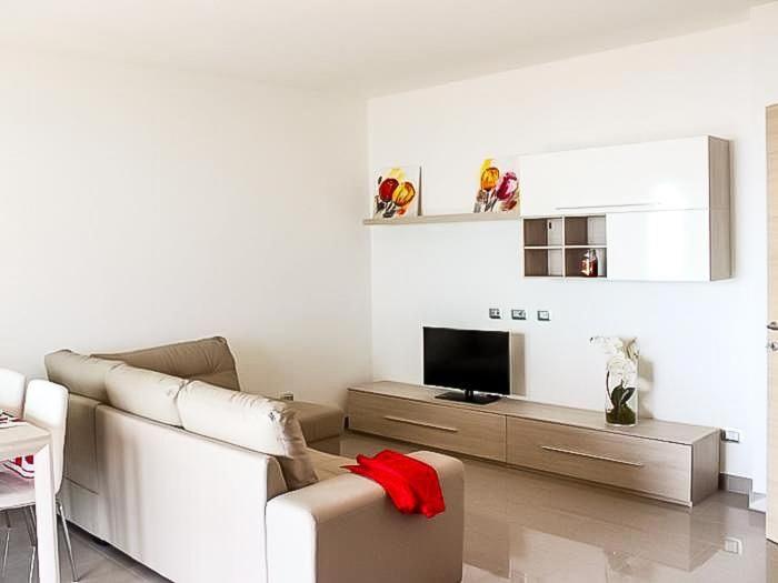 Apartment With Lake View photo 1
