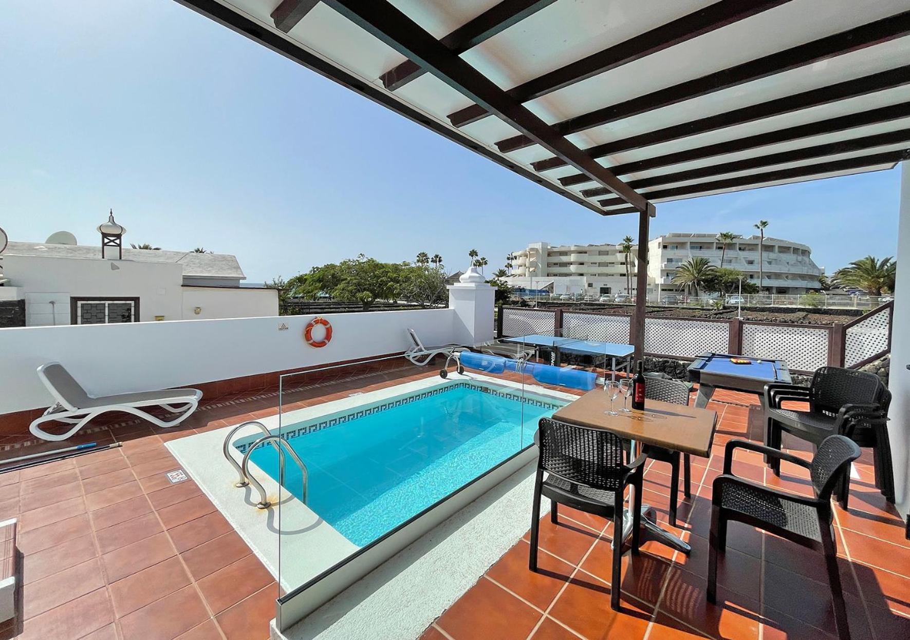 Three-Bedroom Villa photo 2