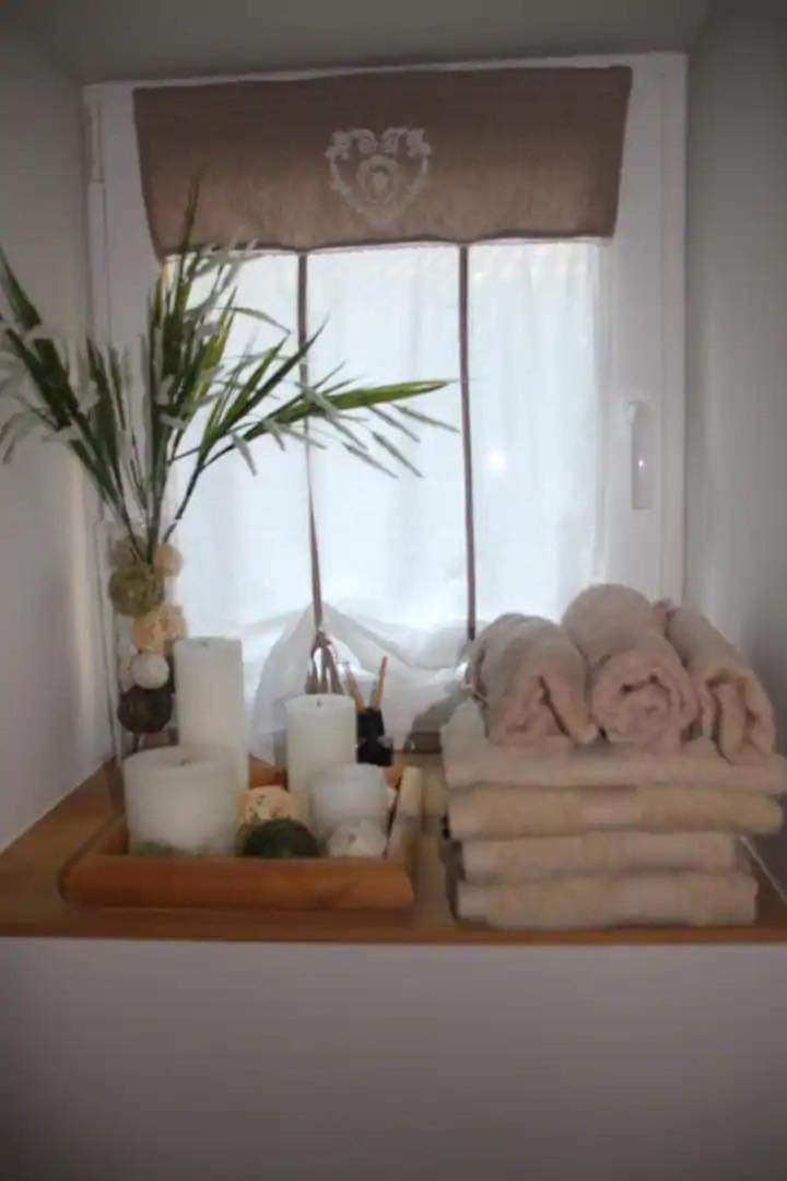 Single Room with Private Bathroom photo 3