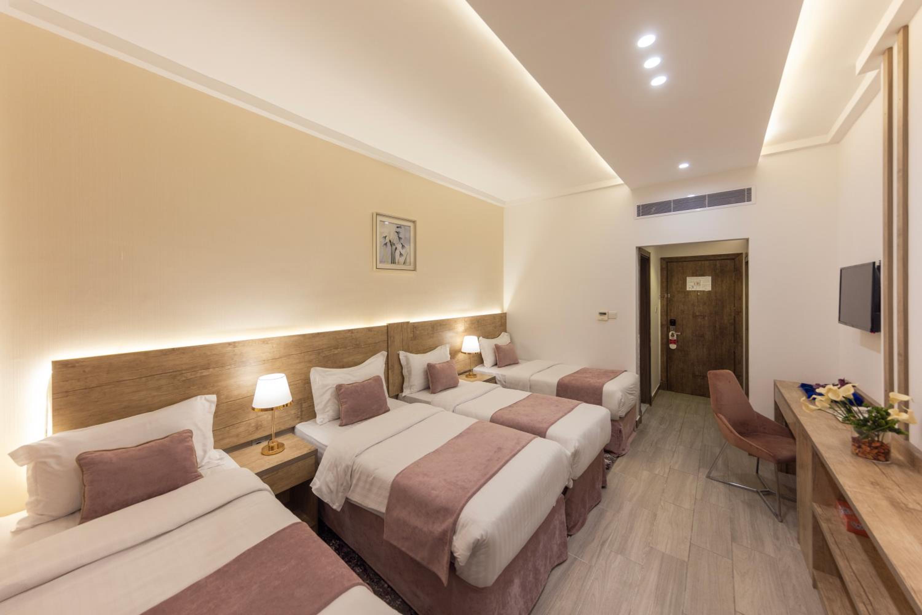 Three-Bedroom Suite photo 2