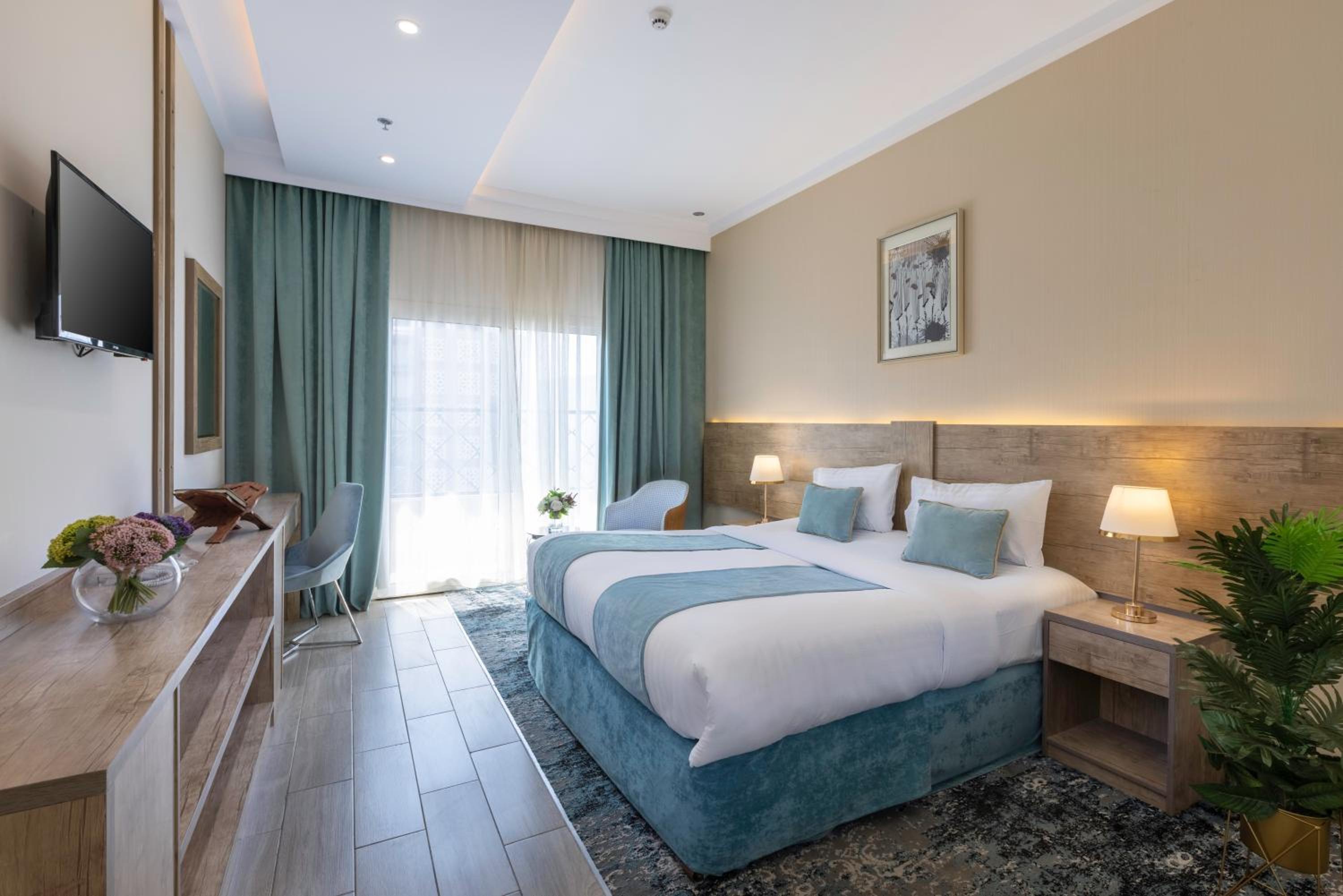 Junior Suite with Balcony photo 1