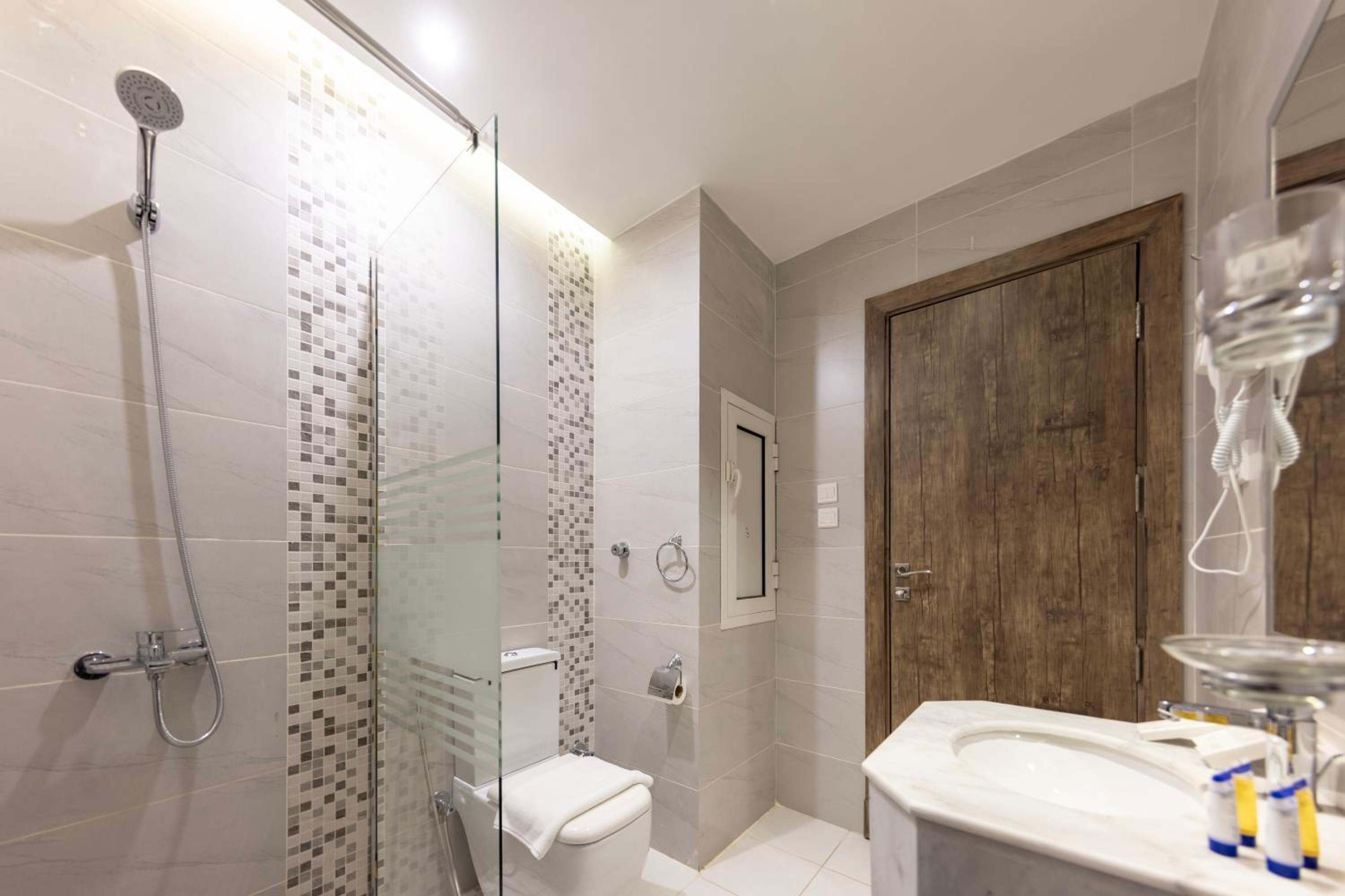 Junior Suite with Balcony photo 2