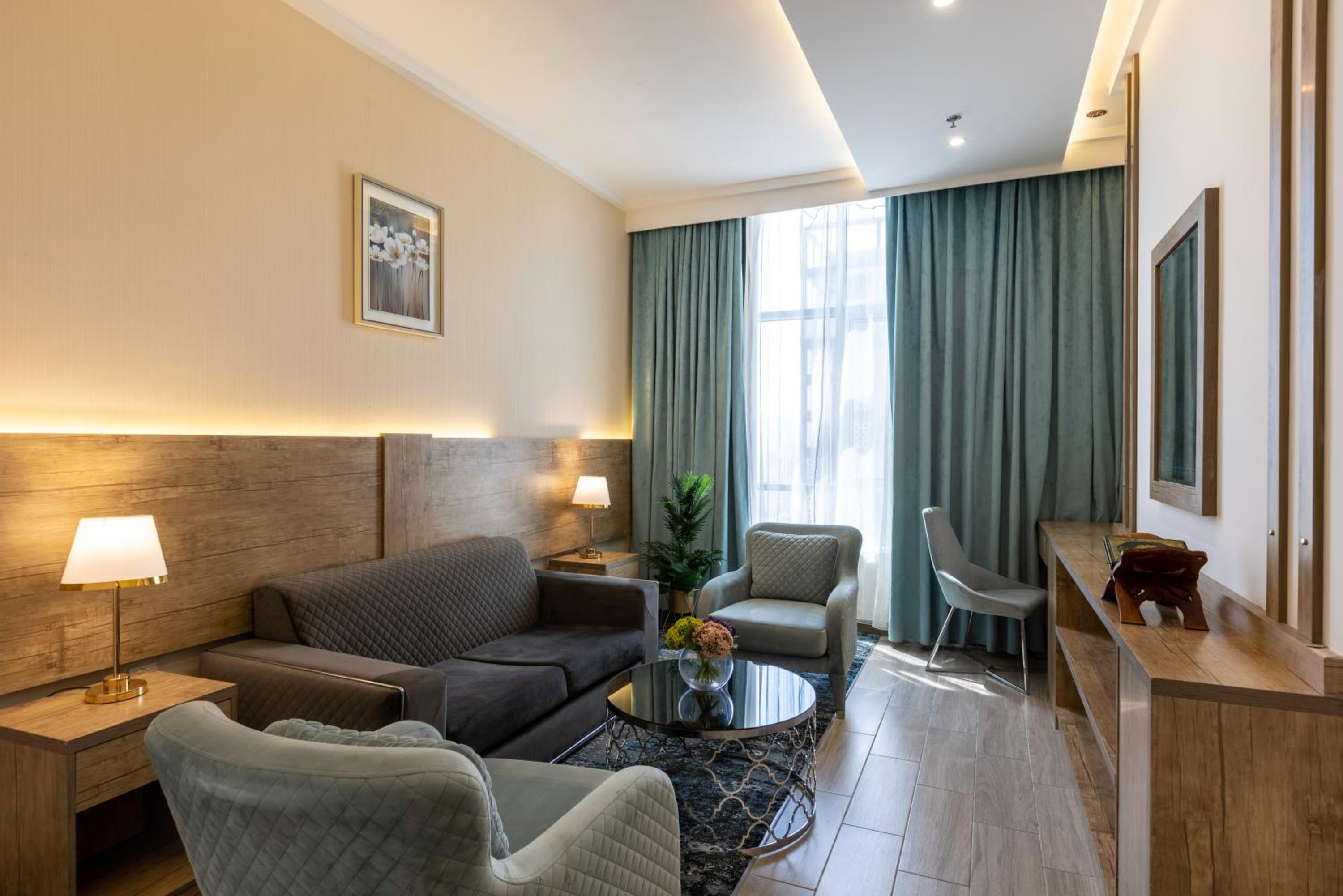 Family Suite with Balcony photo 3