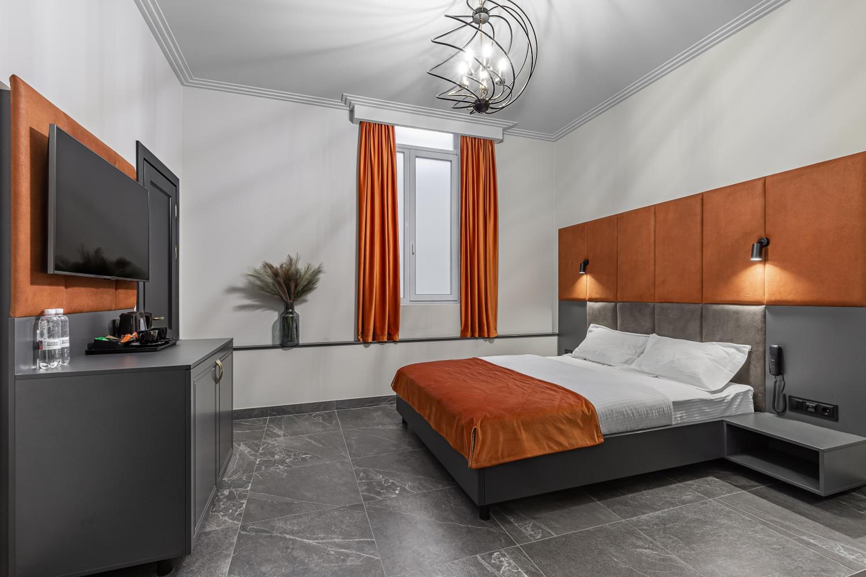 Budget Double Room photo 3