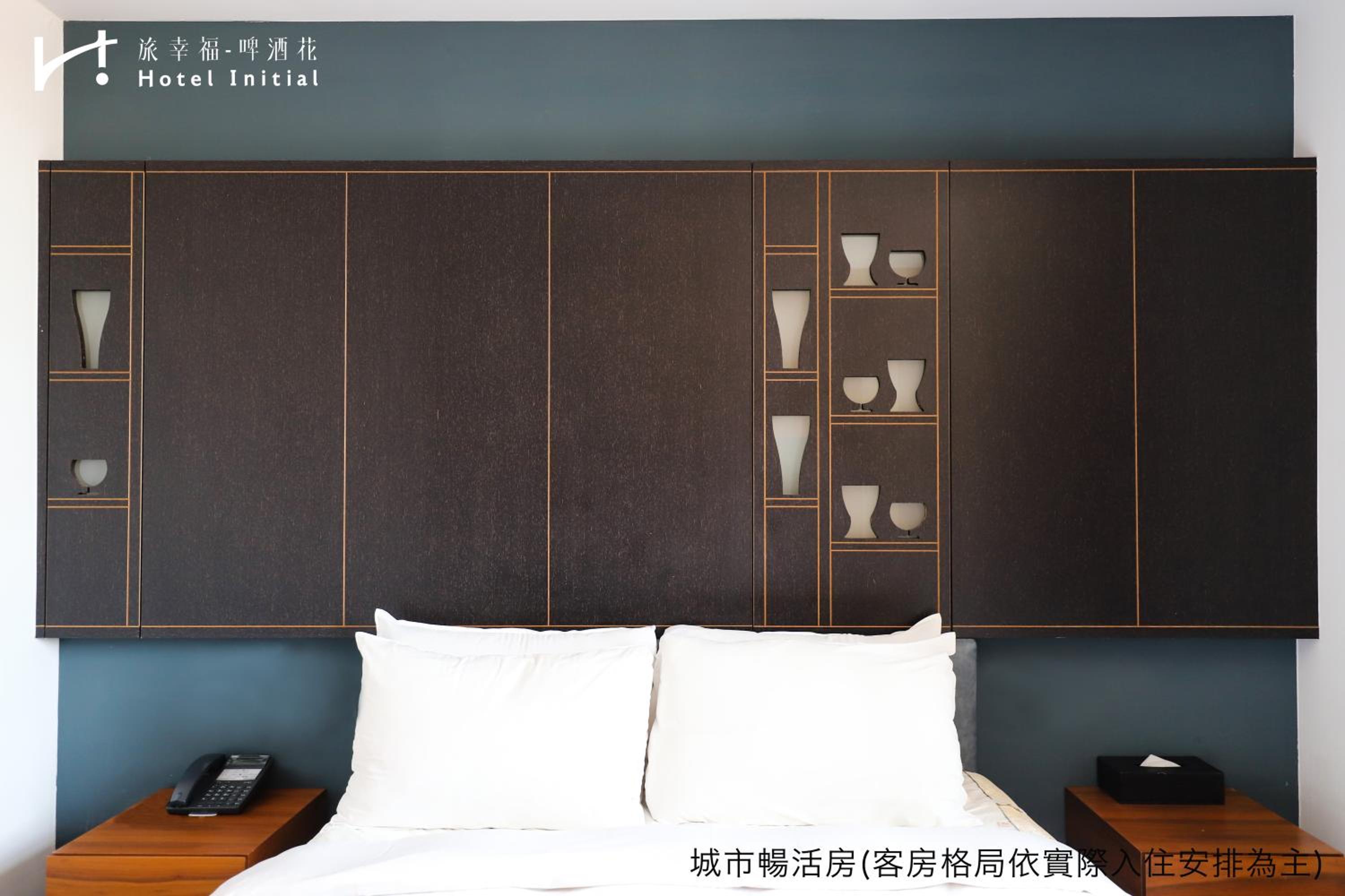 Superior Double Room with Balcony