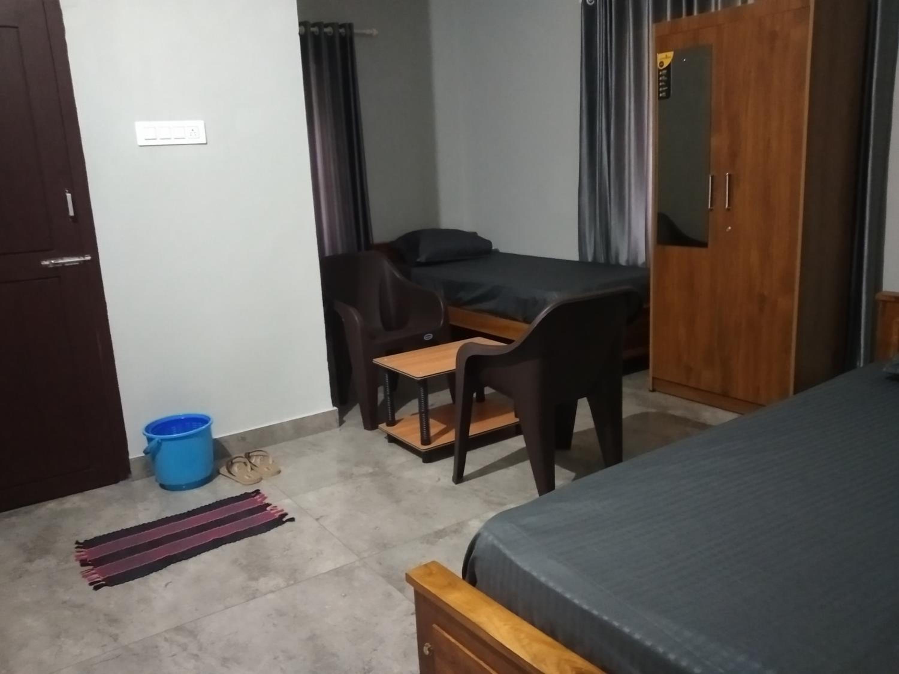 One-Bedroom Apartment photo 3