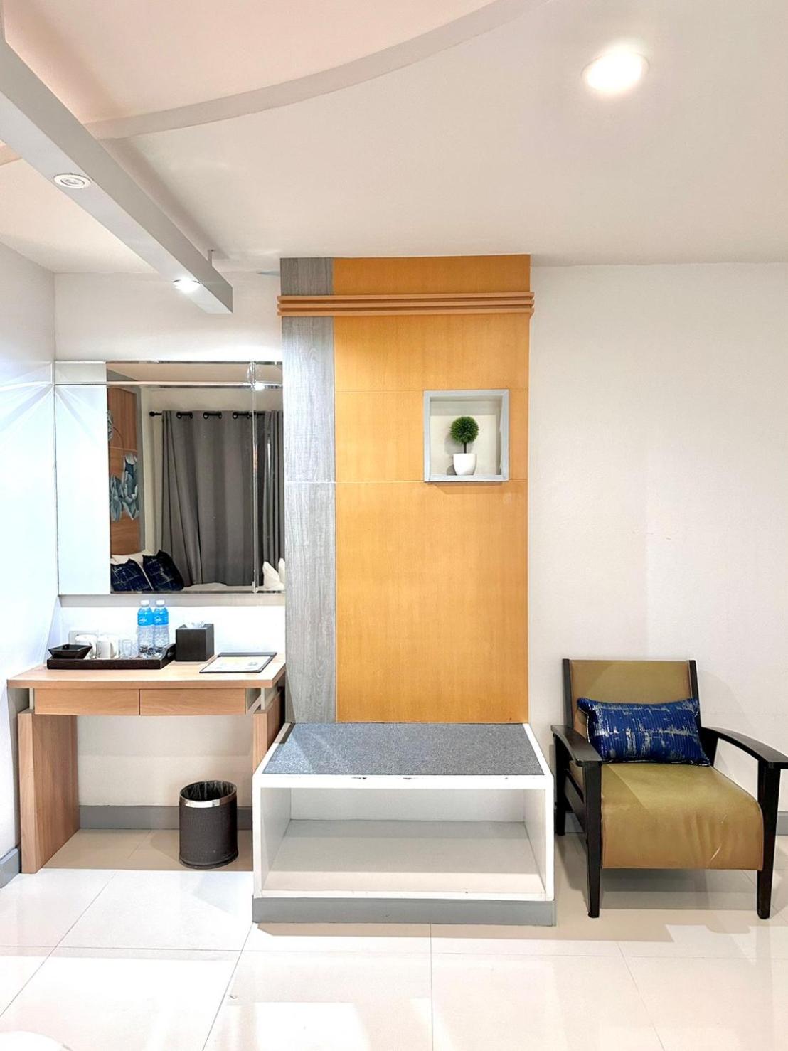 Deluxe Double Room - Photo 7