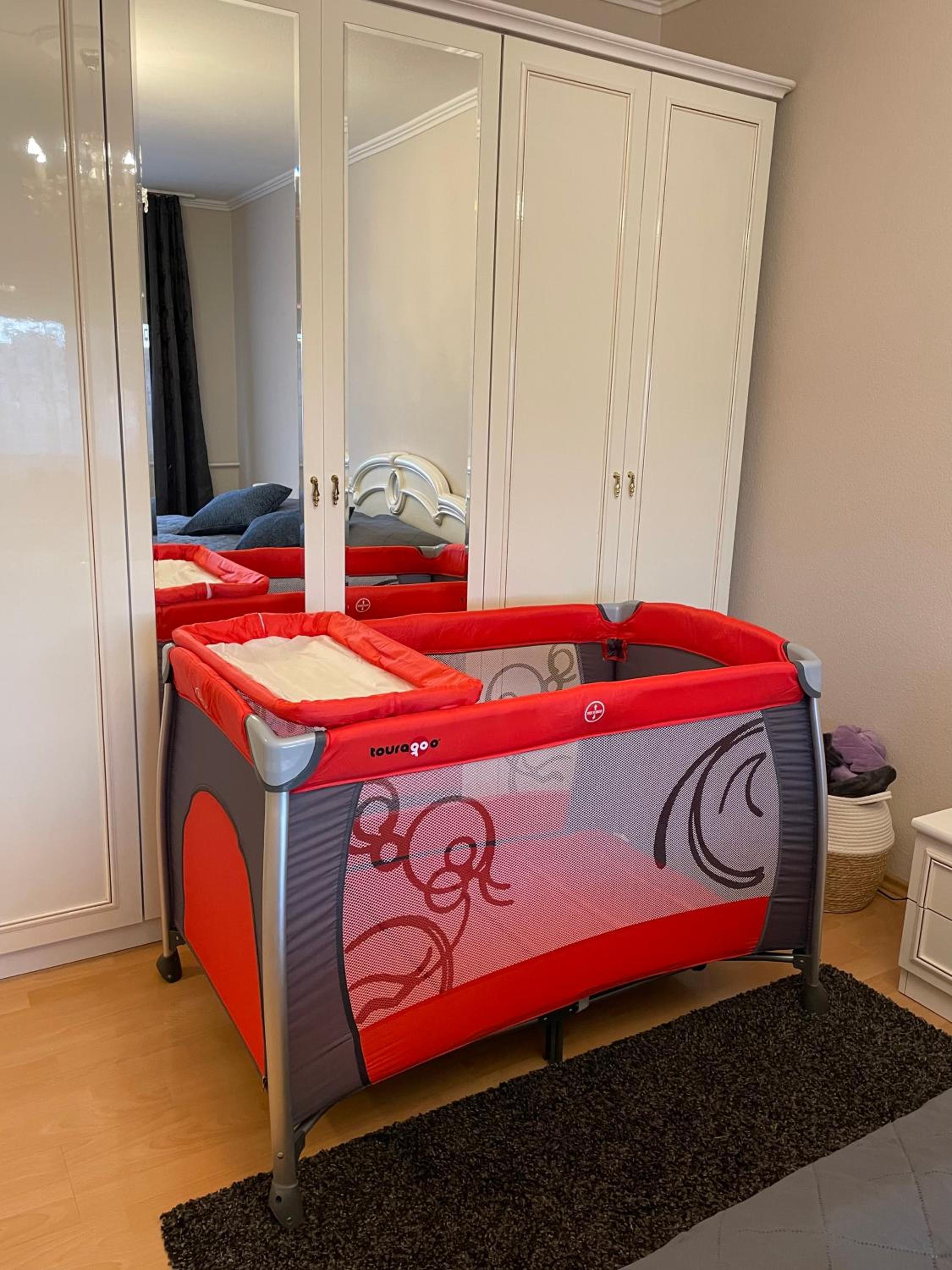 Two-Bedroom Apartment - Photo 2