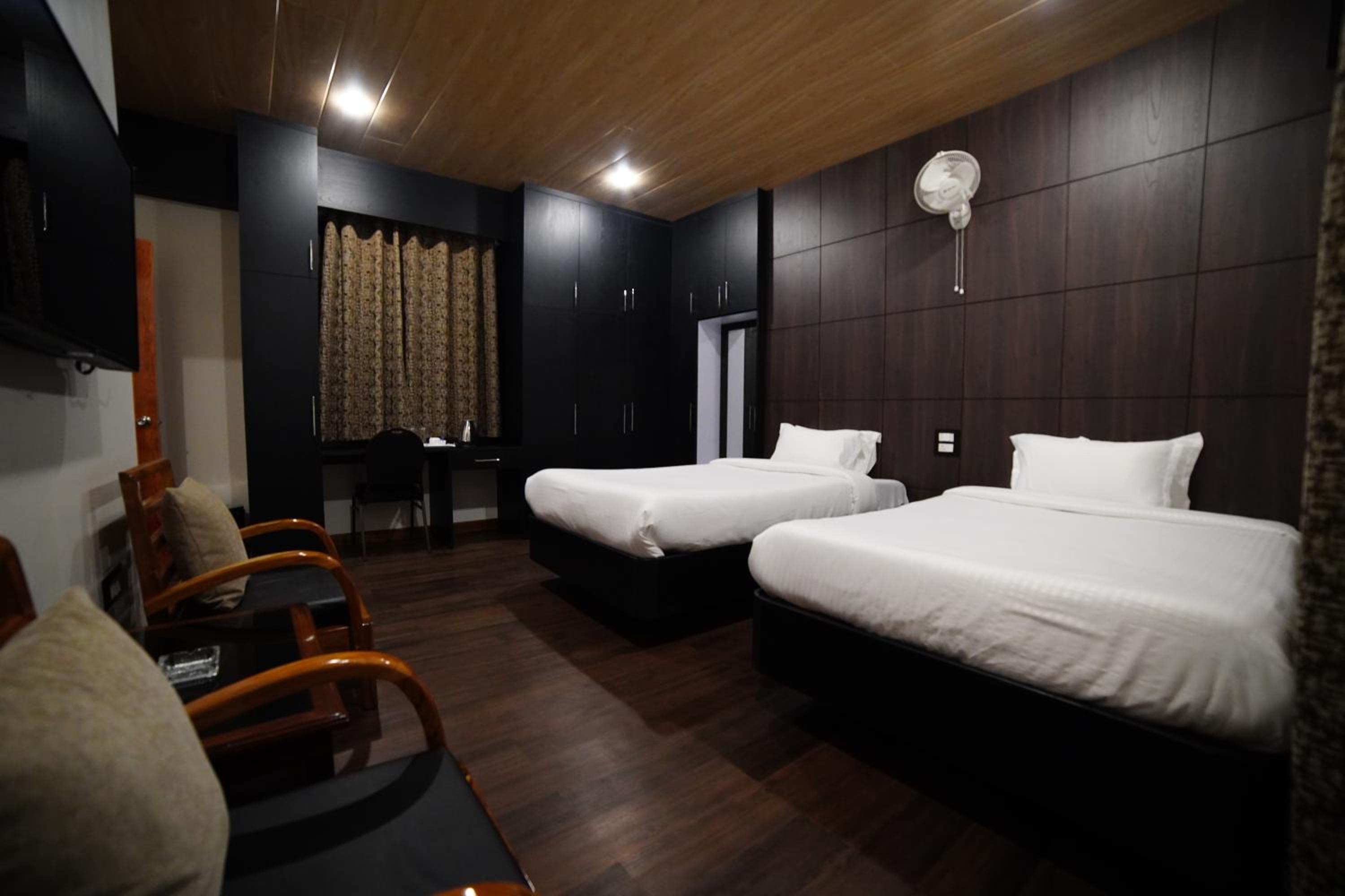 Superior Twin Room photo 2