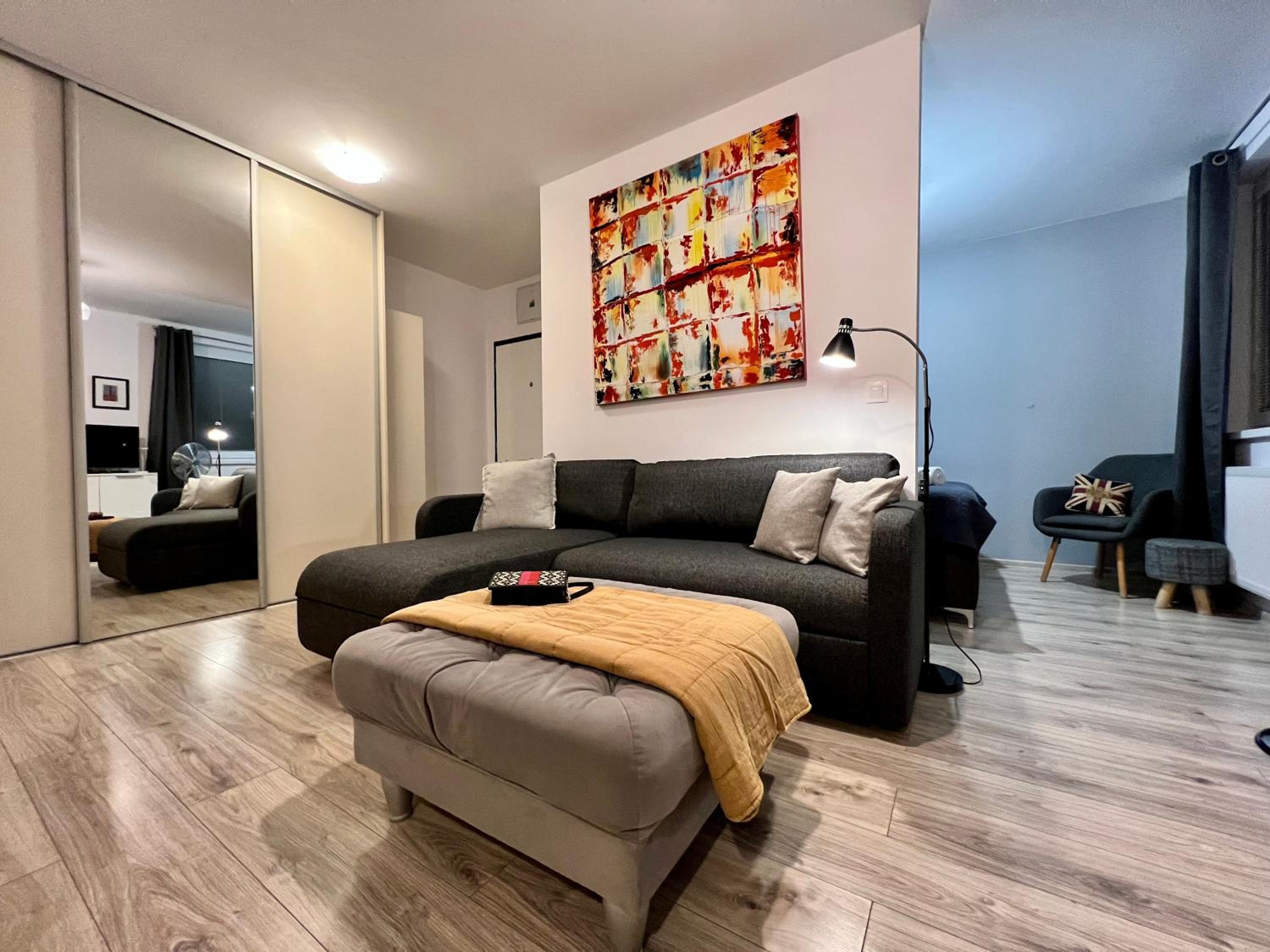Apartment with Balcony photo 1