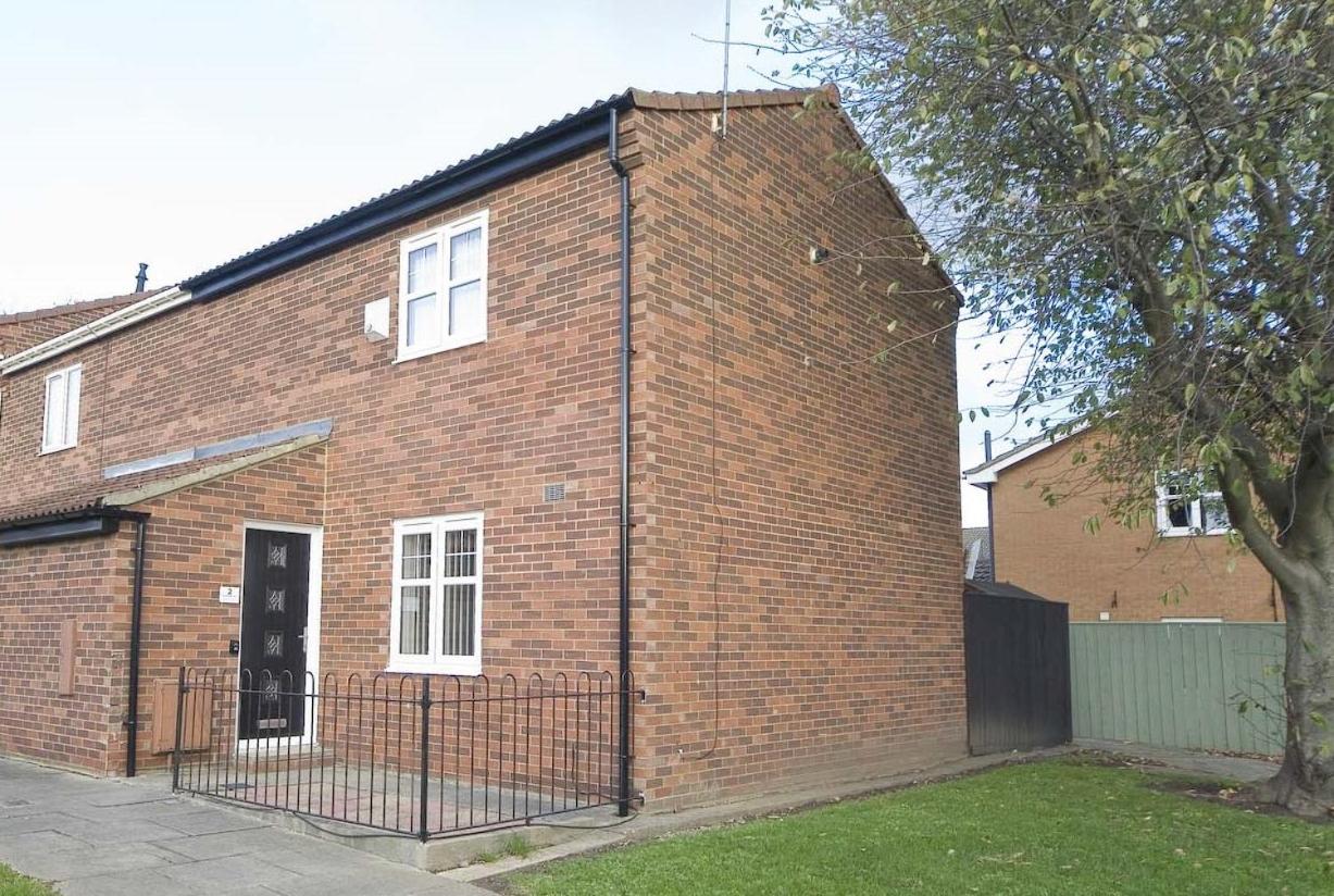 Two-Bedroom House photo 3