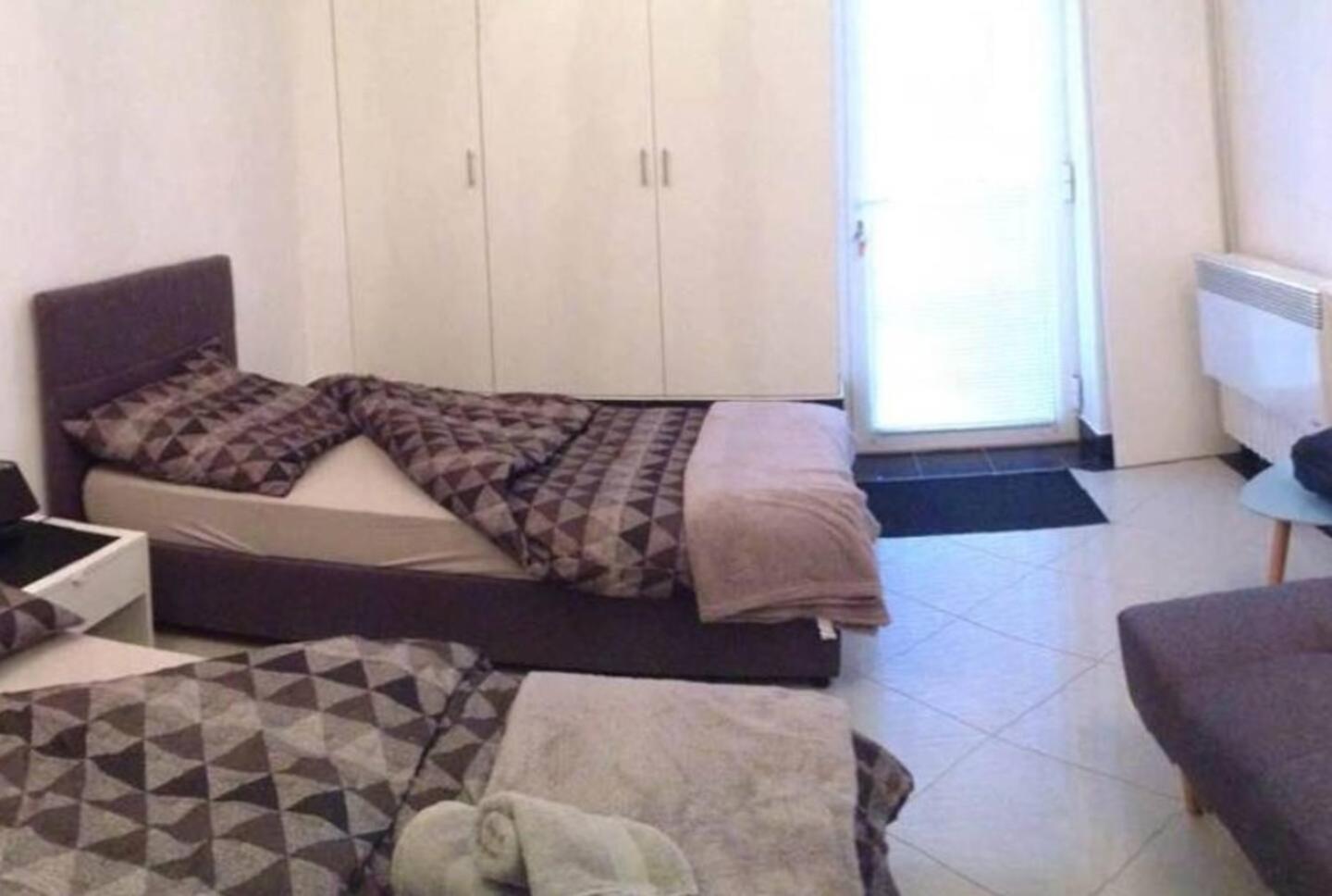 Studio with Sofa Bed photo 2