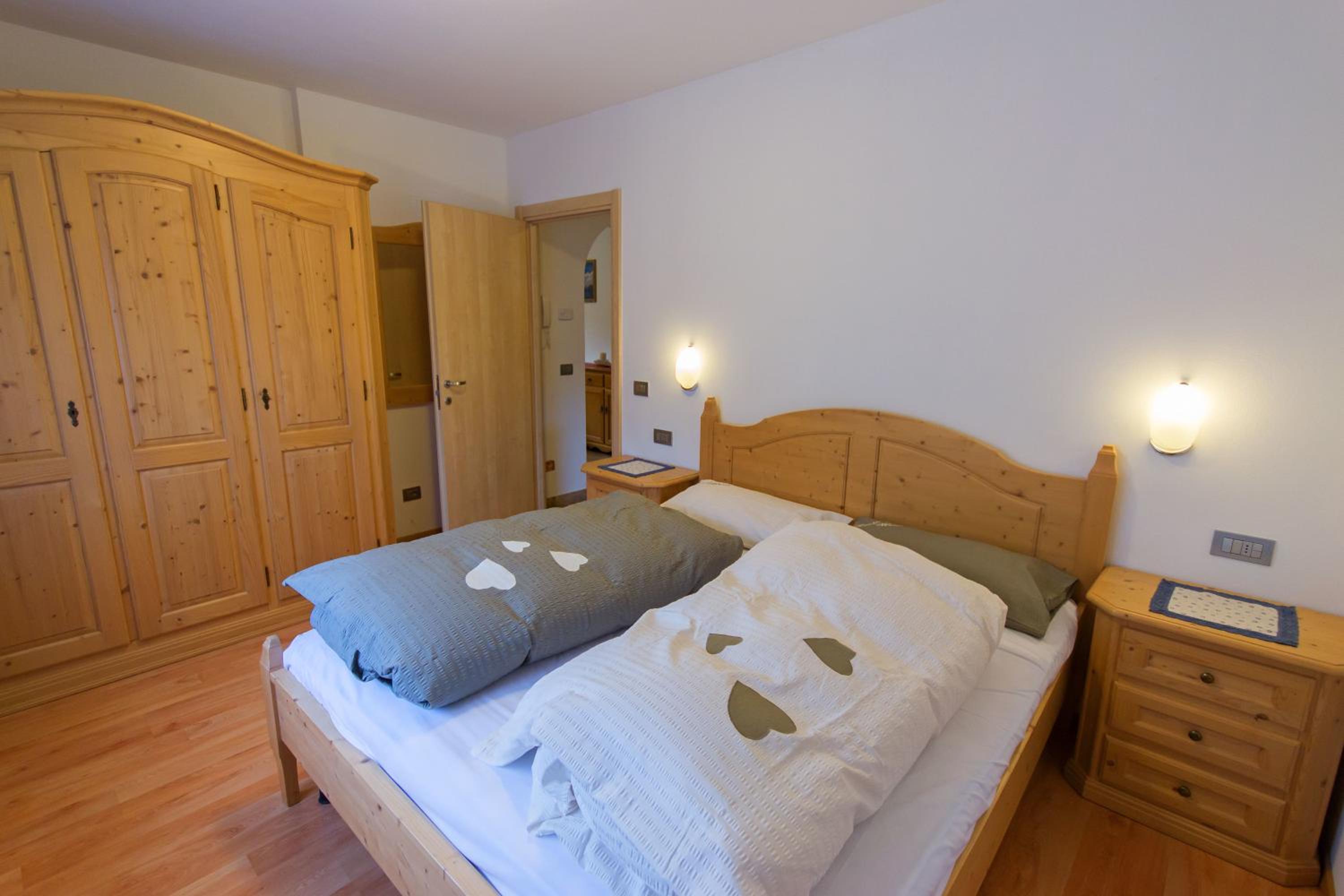 Two-Bedroom Apartment (4 Adults)