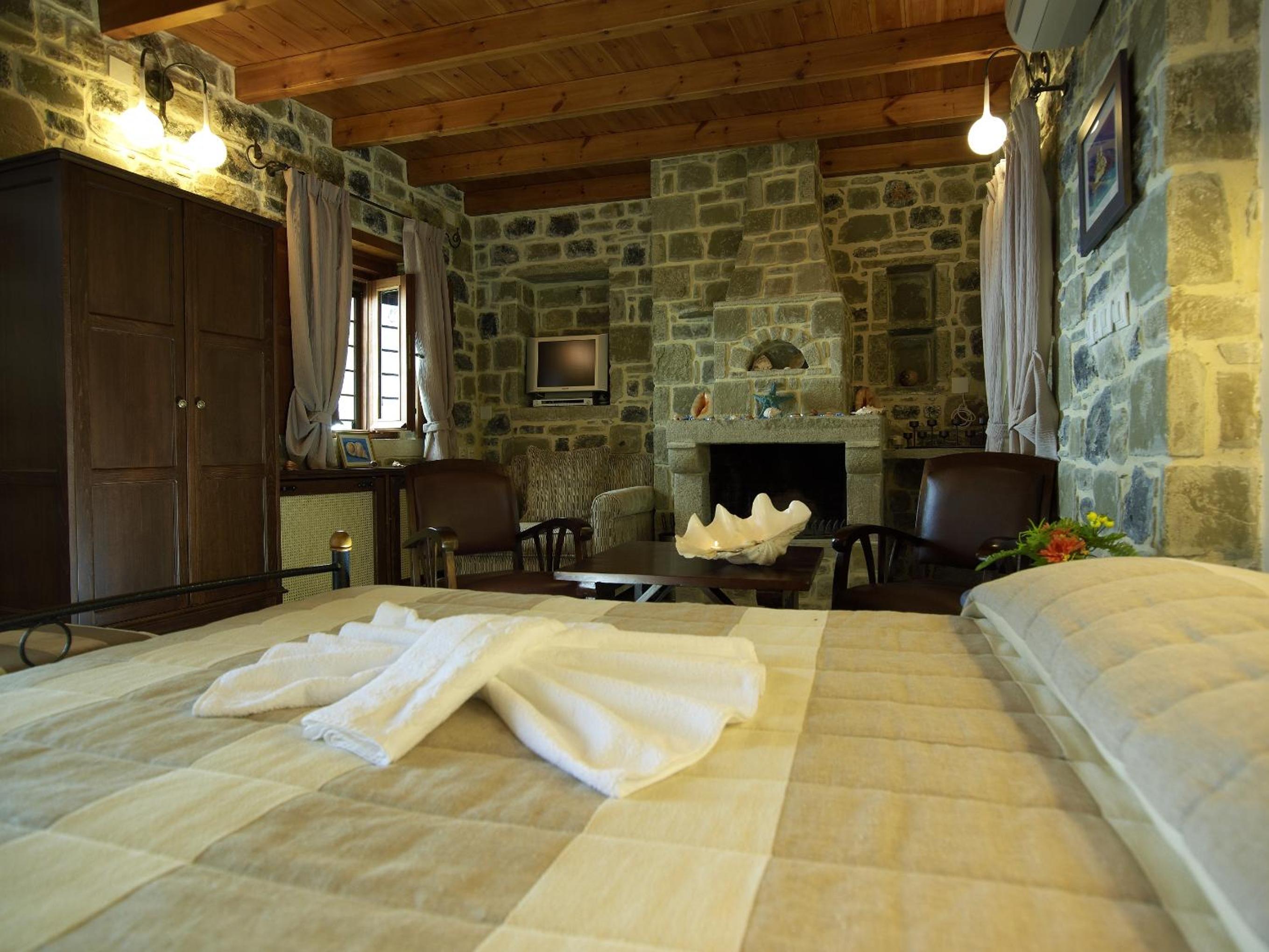 Deluxe Two-Bedroom Maisonette