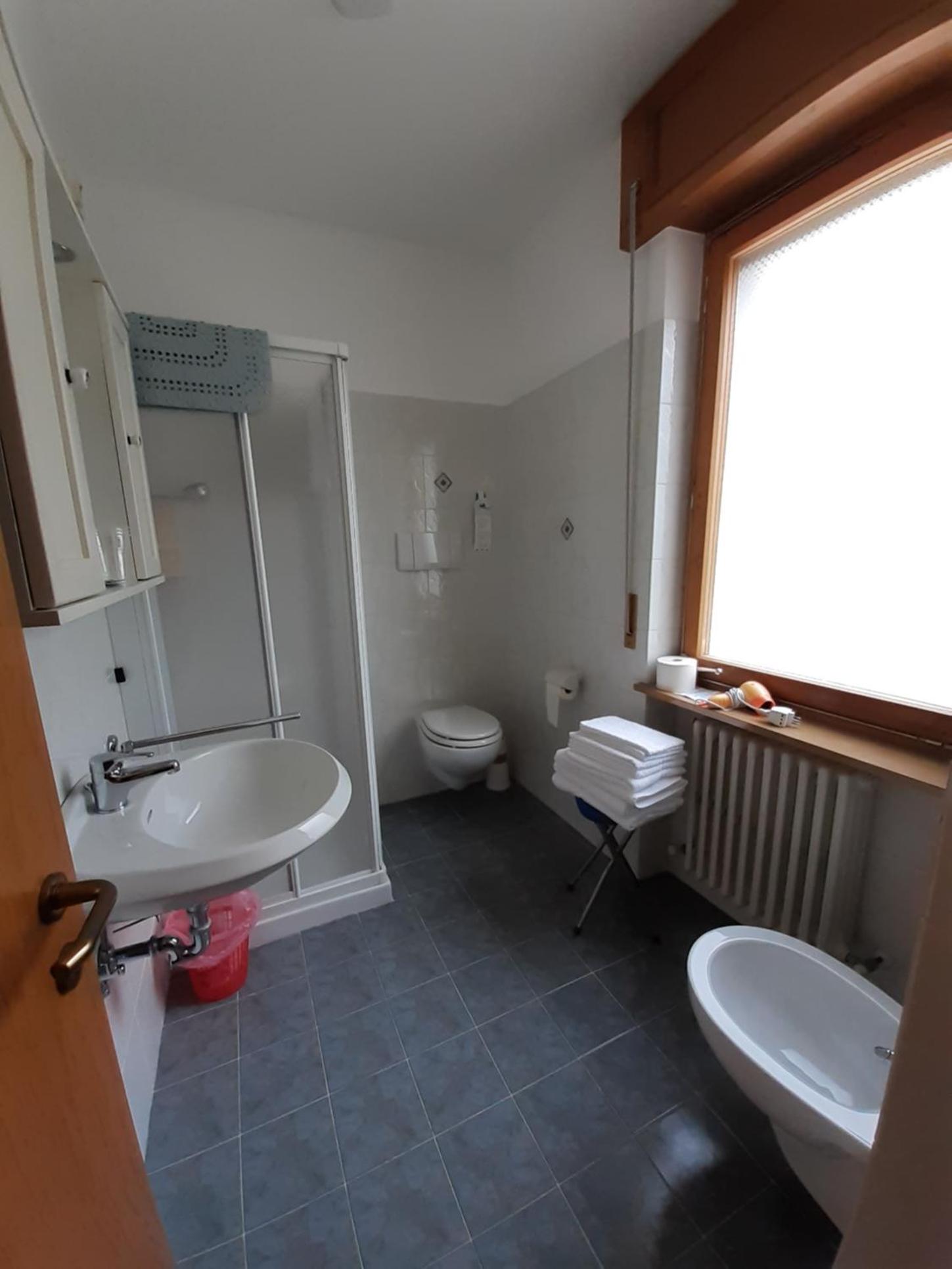 Family Room with Shower - Photo 6