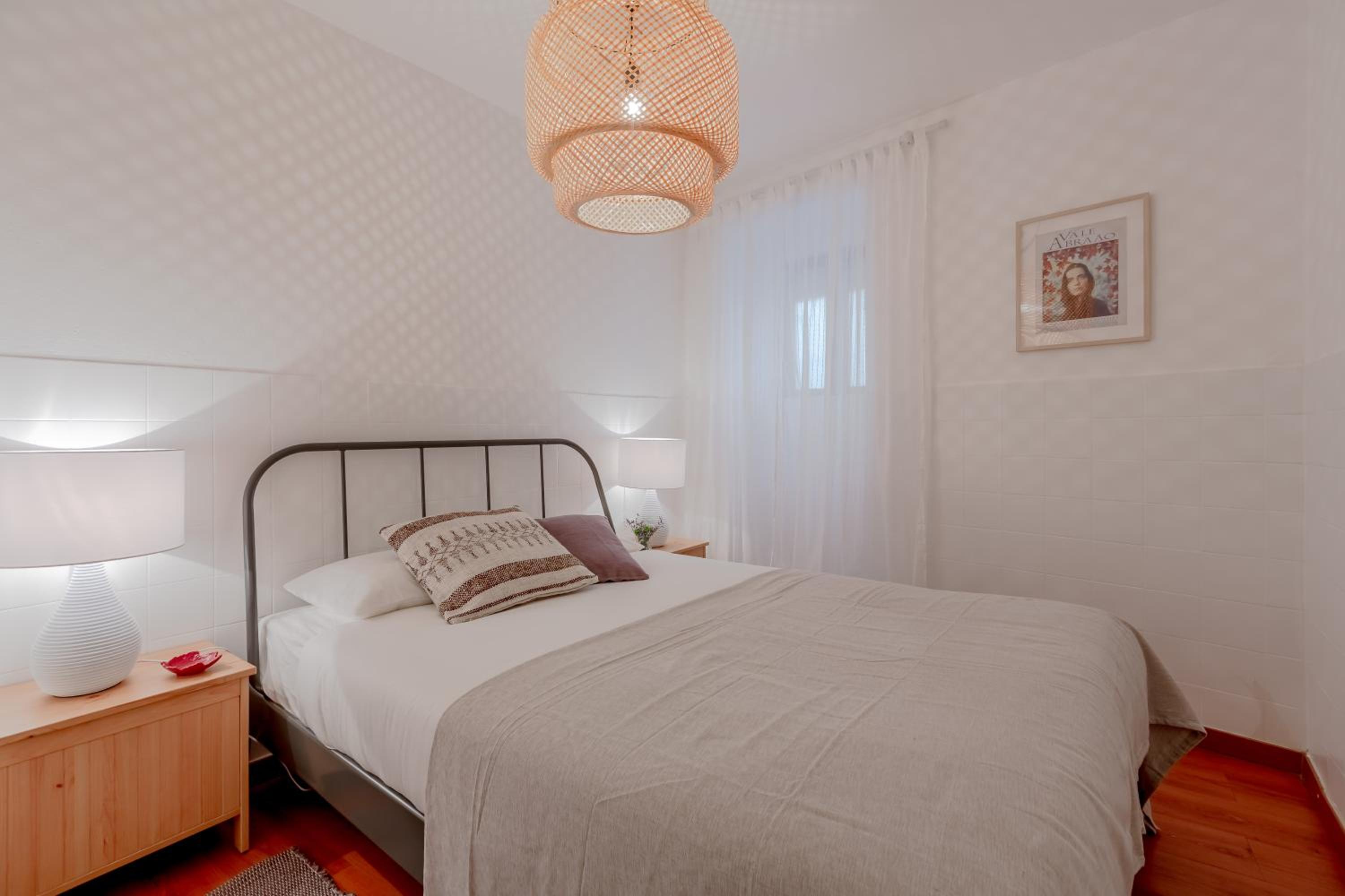 One-Bedroom Apartment - Photo 19