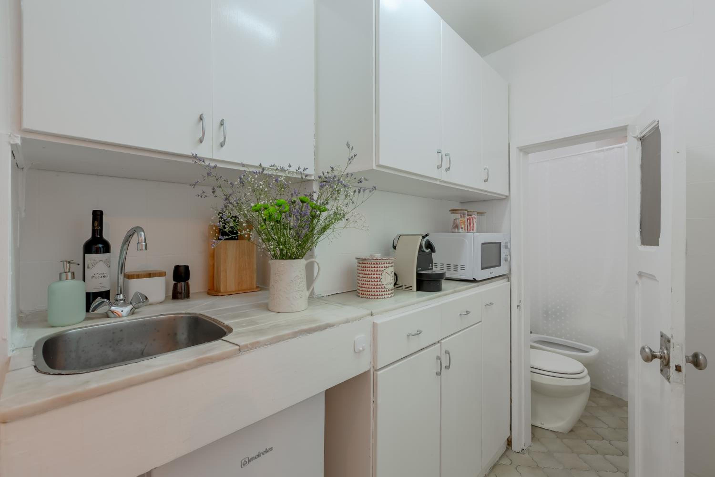 One-Bedroom Apartment - Photo 22