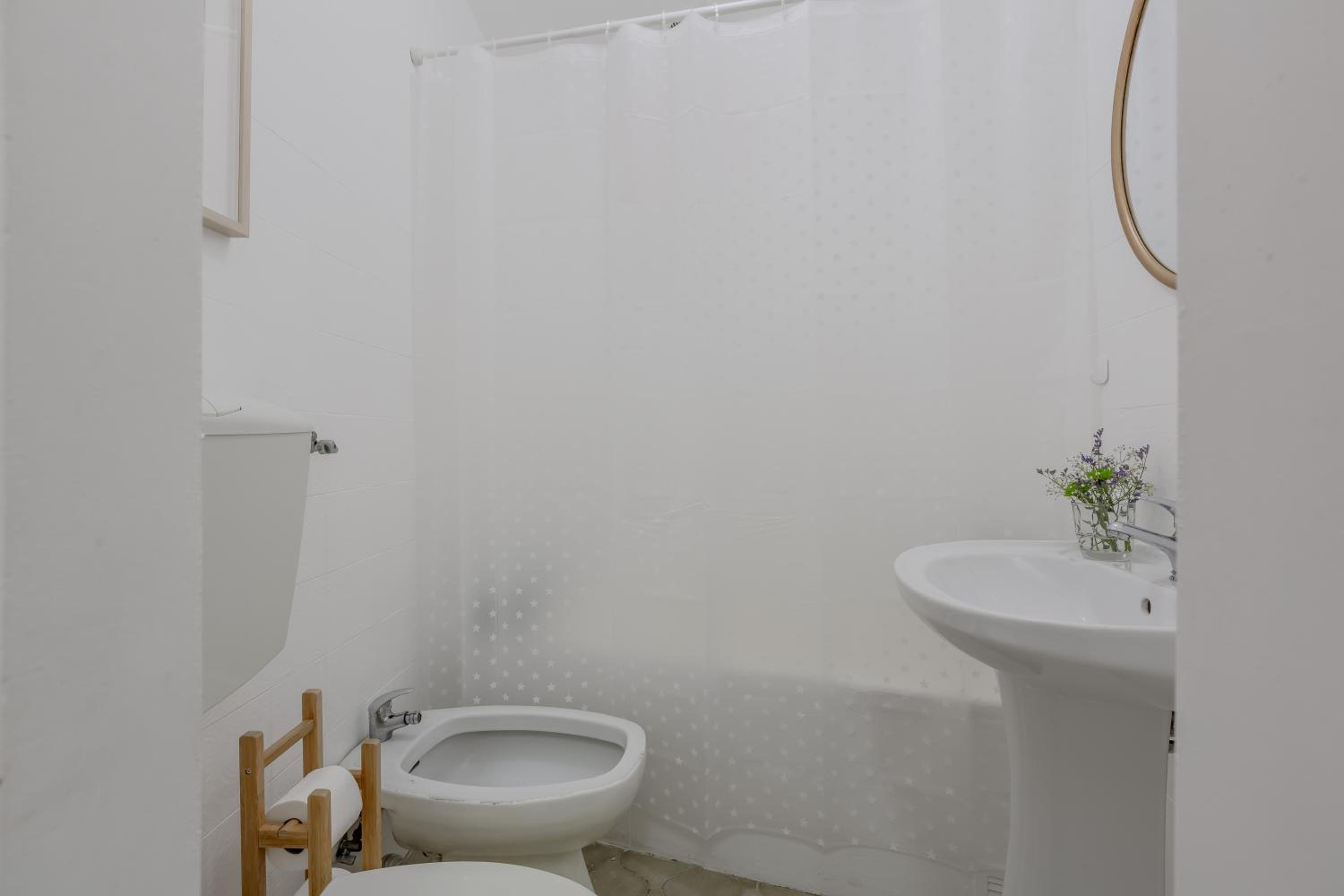 One-Bedroom Apartment - Photo 26