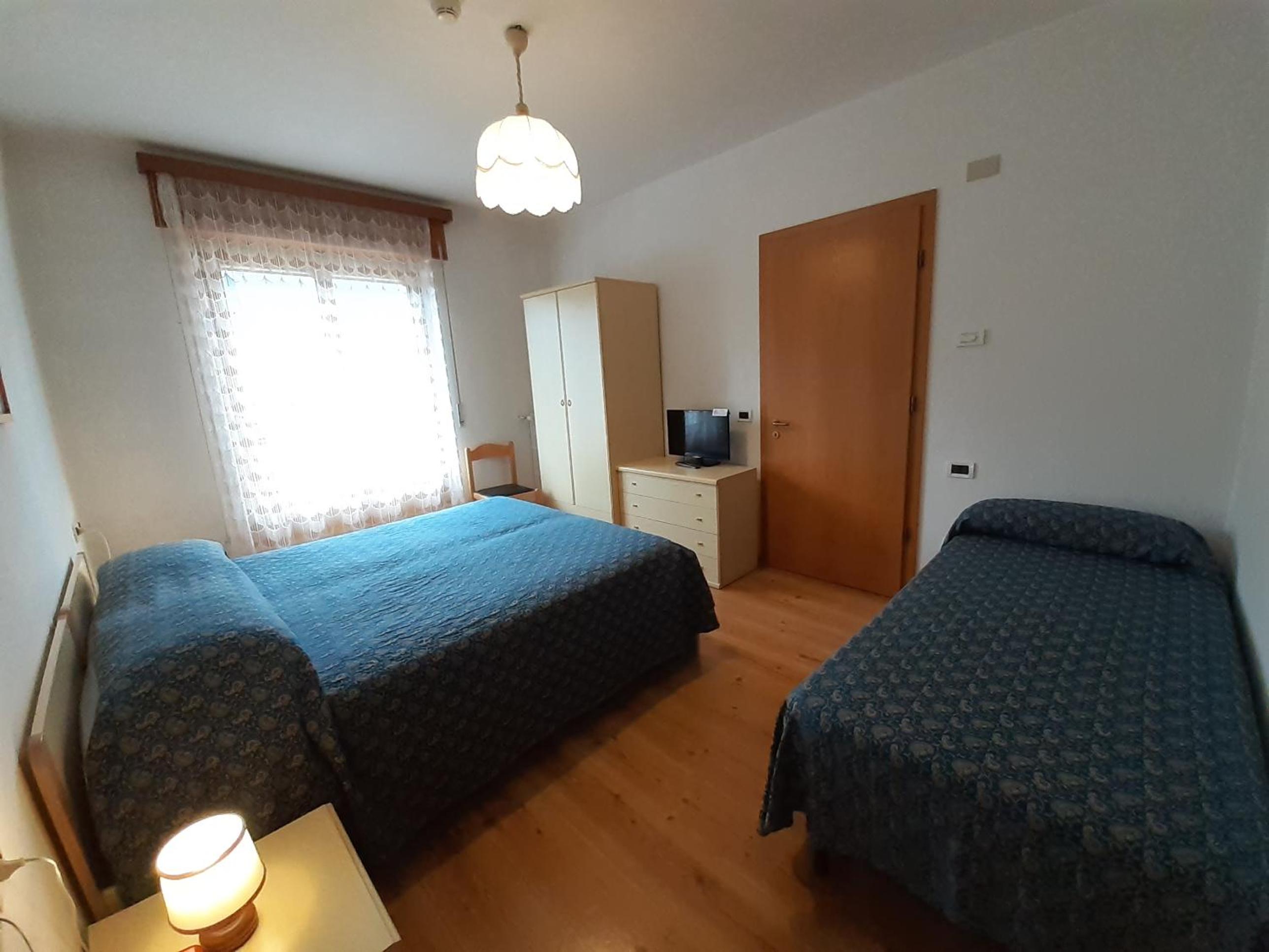 Triple Room with Bath - Photo 1