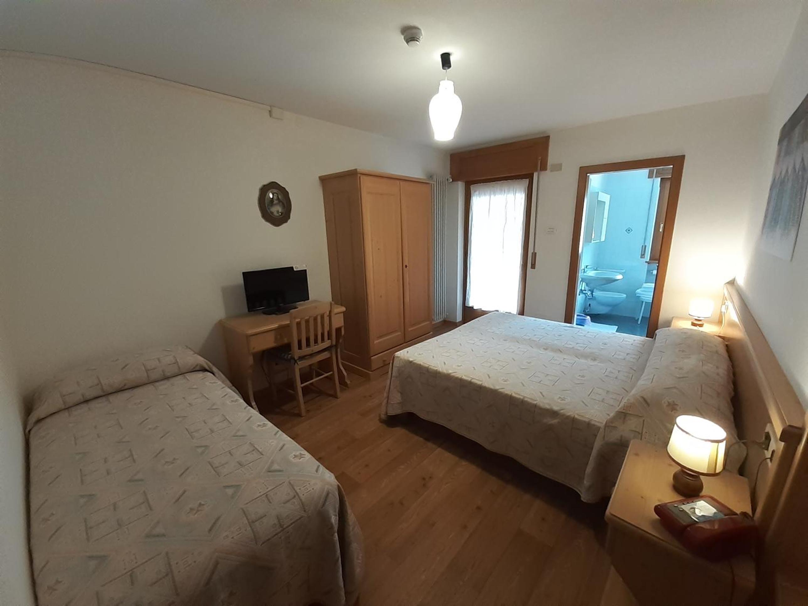 Triple Room with Balcony - Photo 1