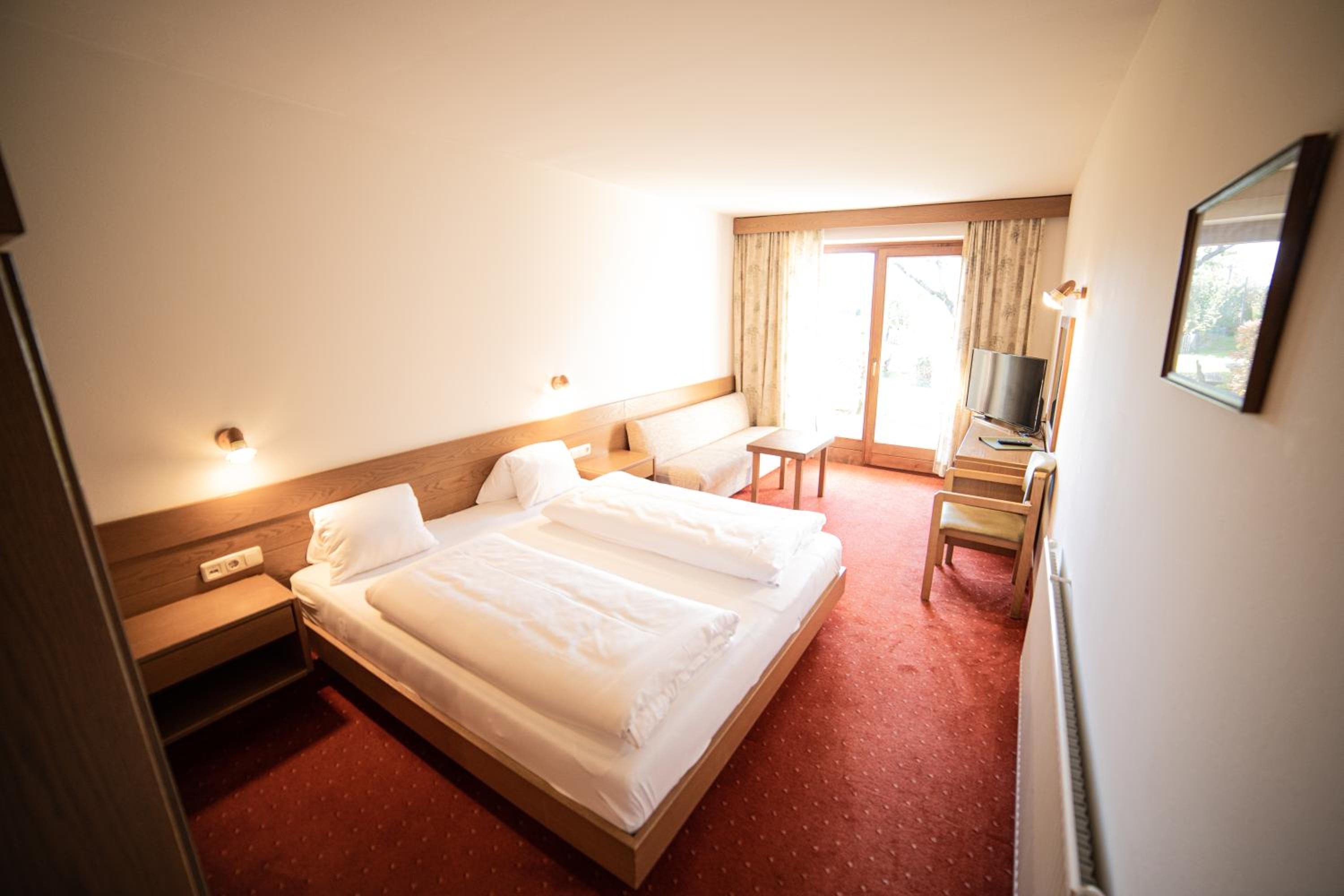 Standard Double Room photo 2