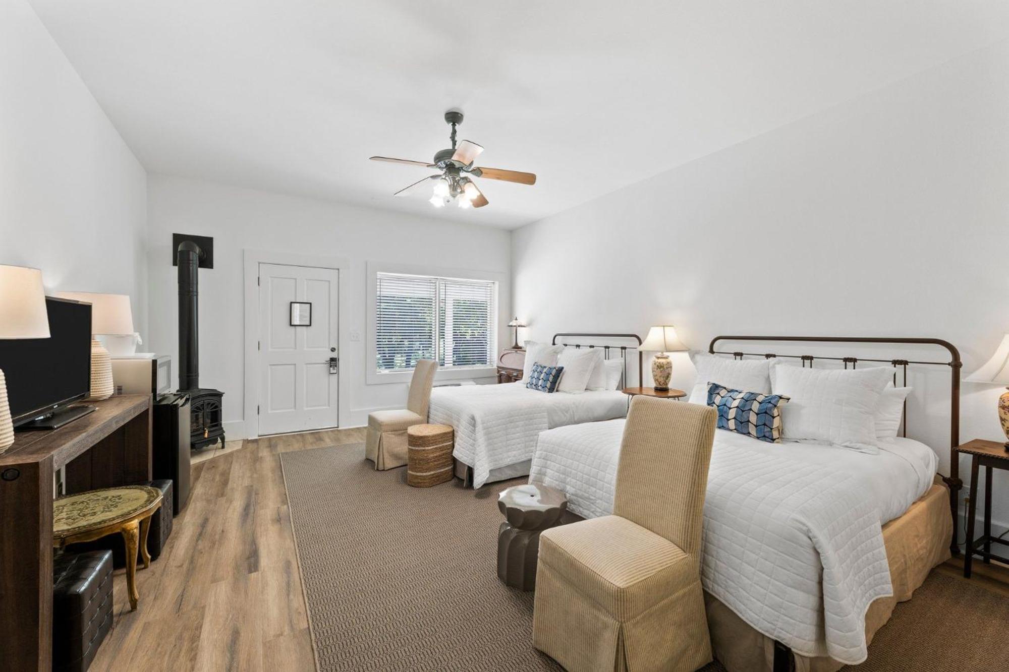 Deluxe Double Room - Photo 6