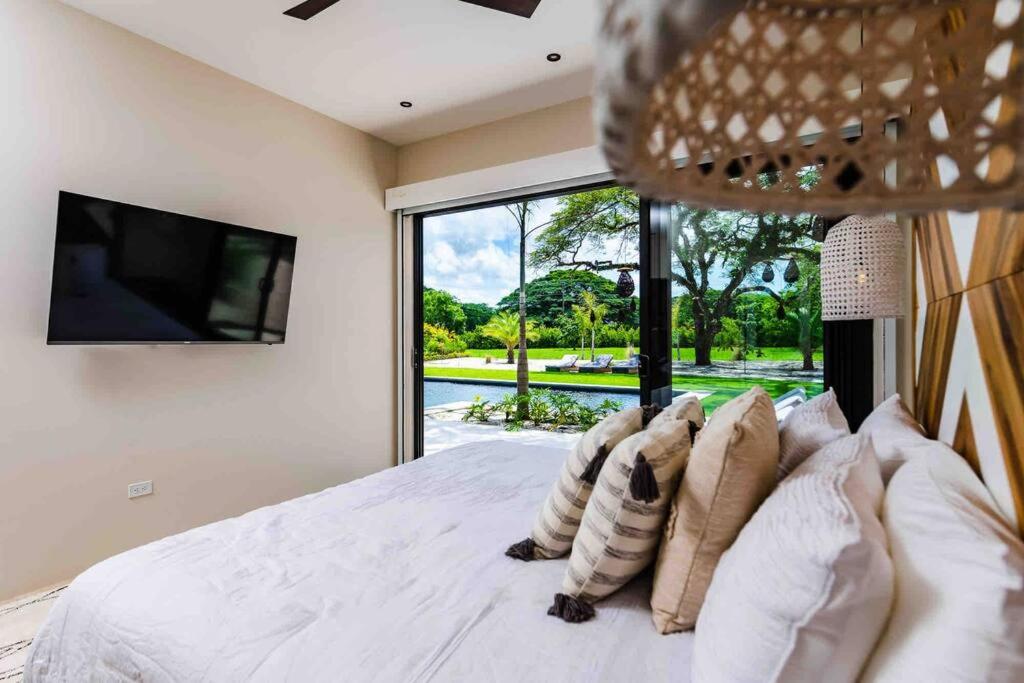 Villa photo 1