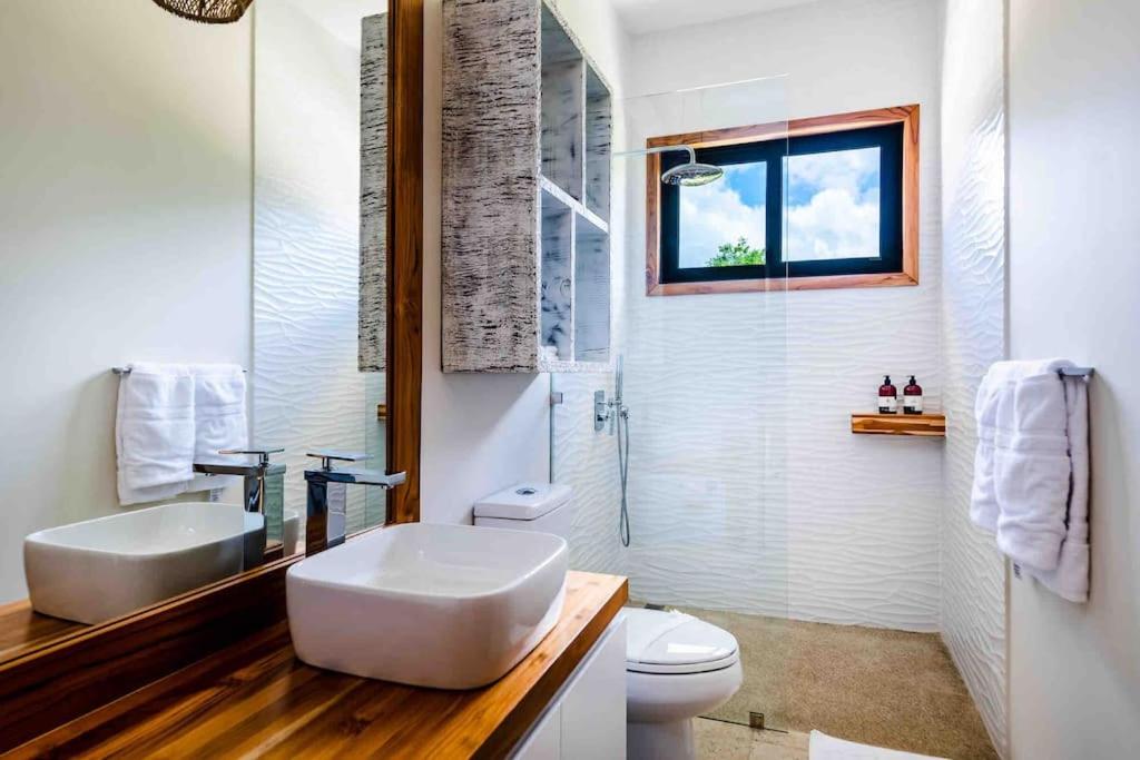 Villa photo 2