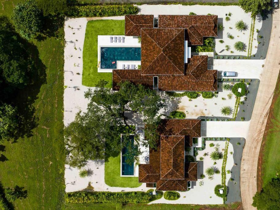 Villa photo 3