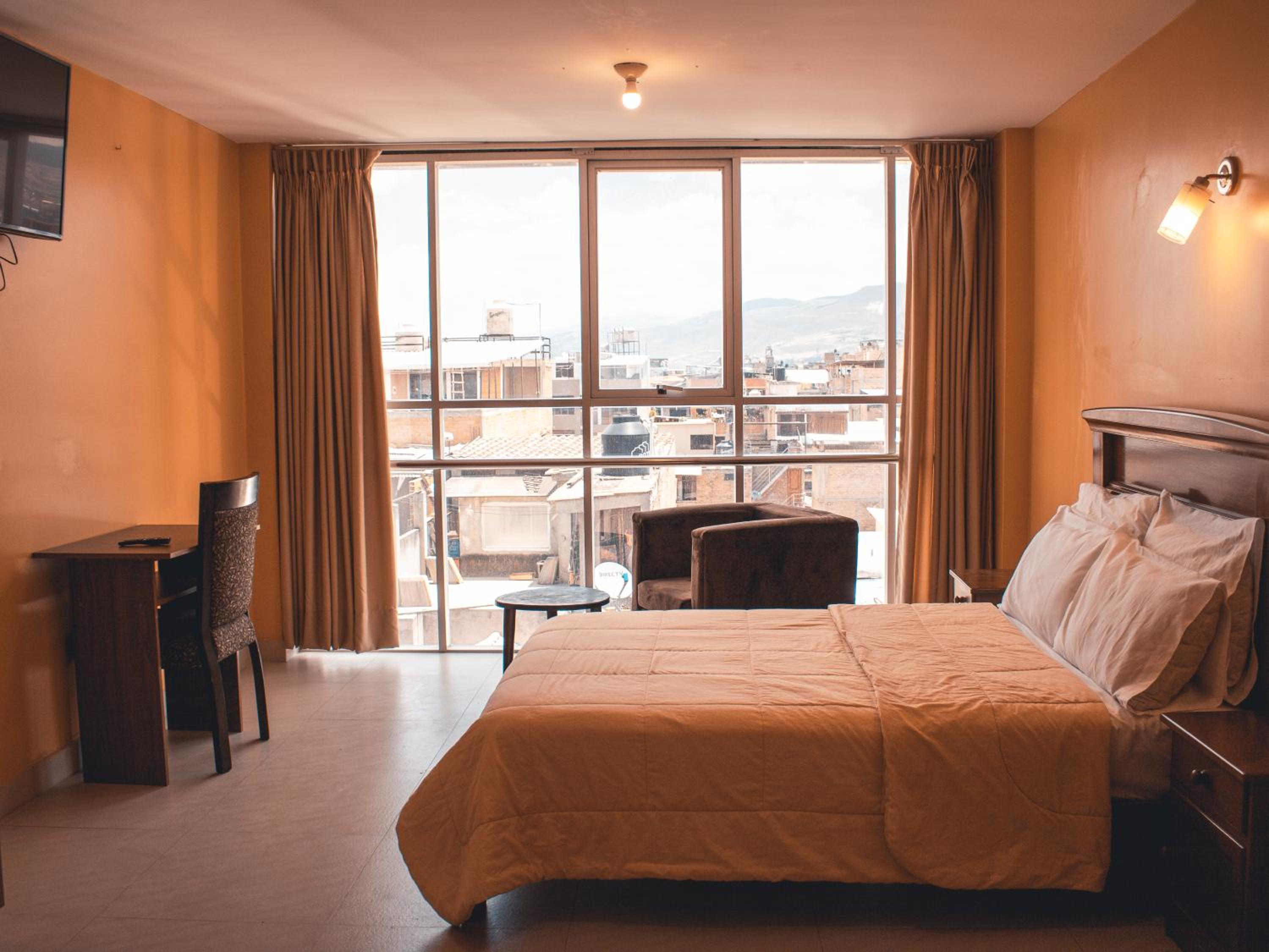 Standard Queen Room photo 3
