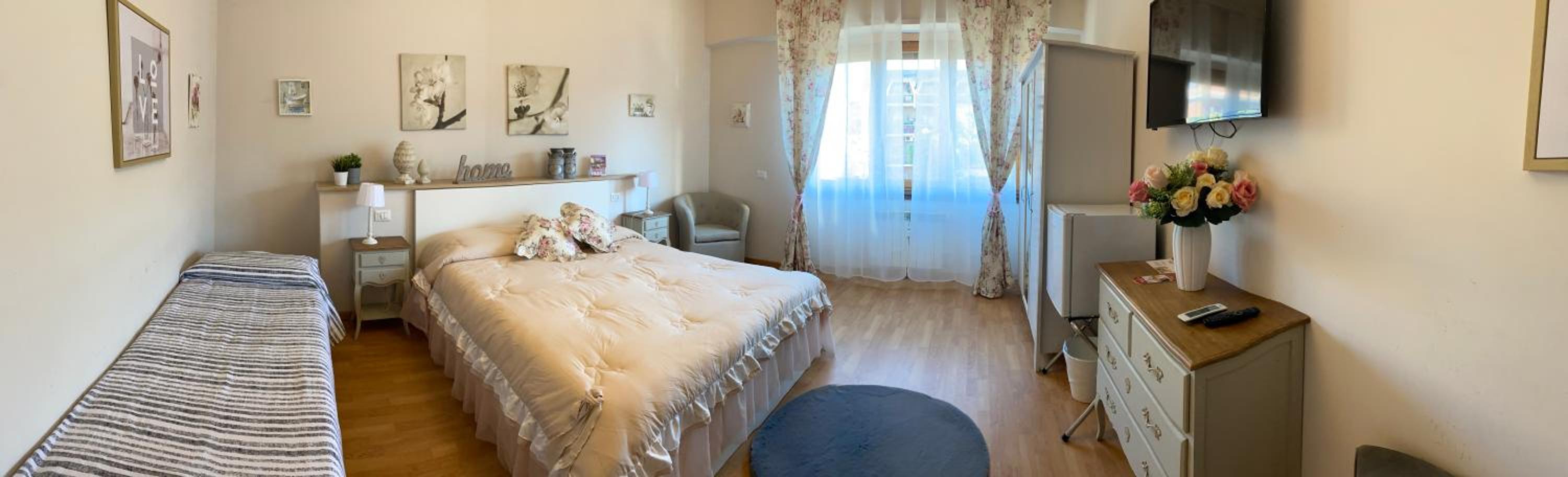 Triple Room with Private Bathroom photo 2