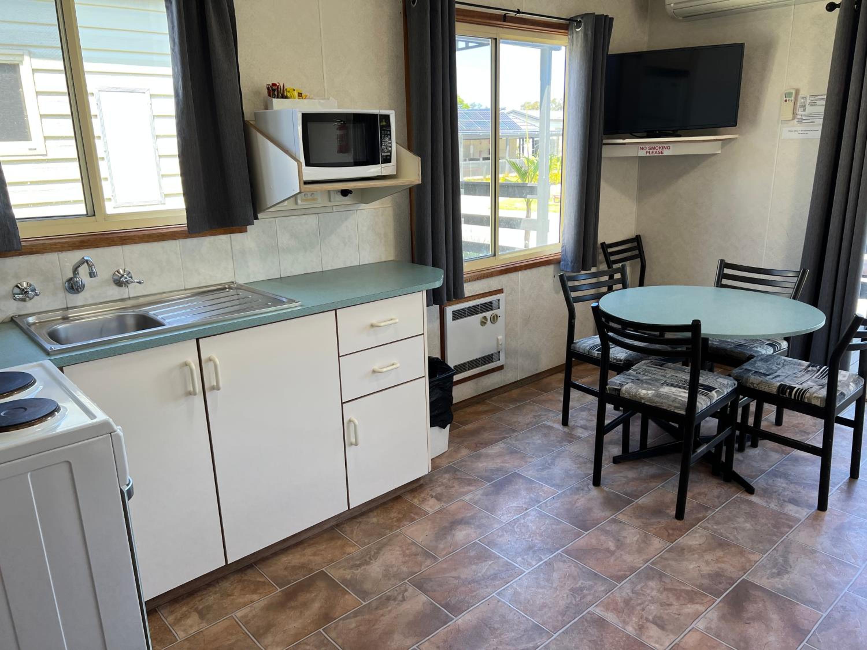 Budget Two-Bedroom Cabin  - Photo 9