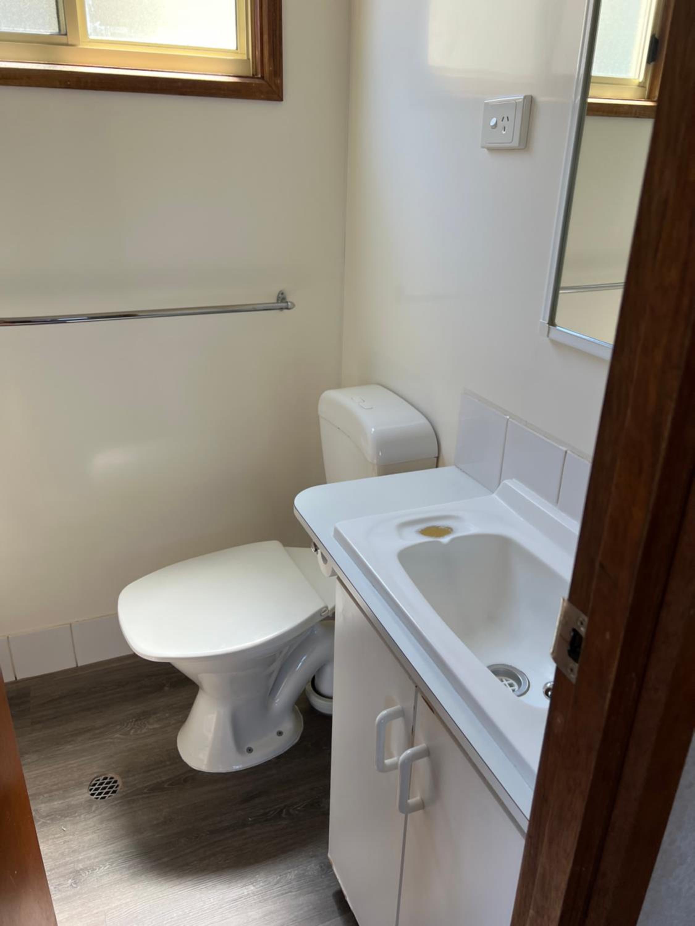 Budget Two-Bedroom Cabin  - Photo 3