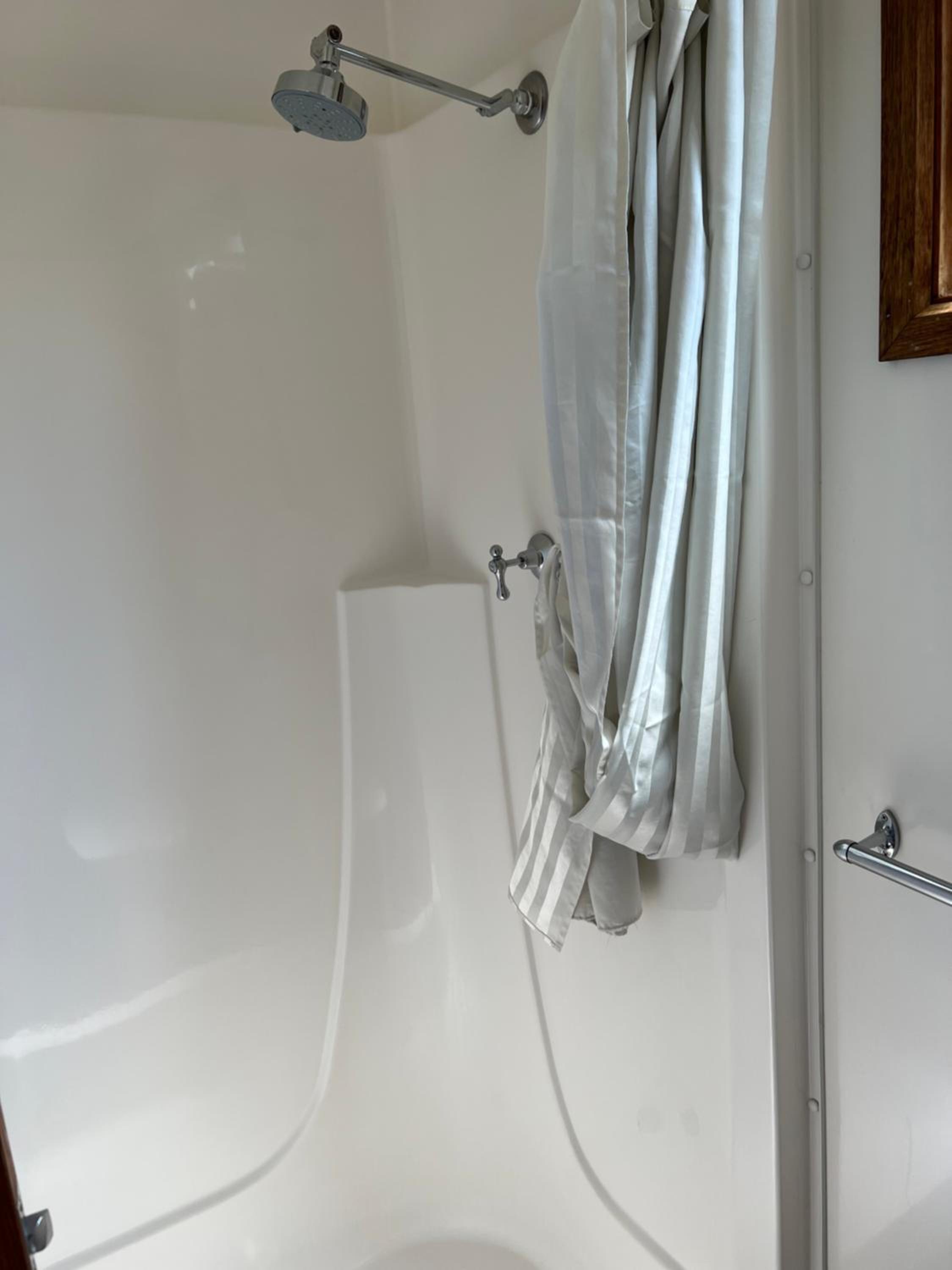 Budget Two-Bedroom Cabin  - Photo 2