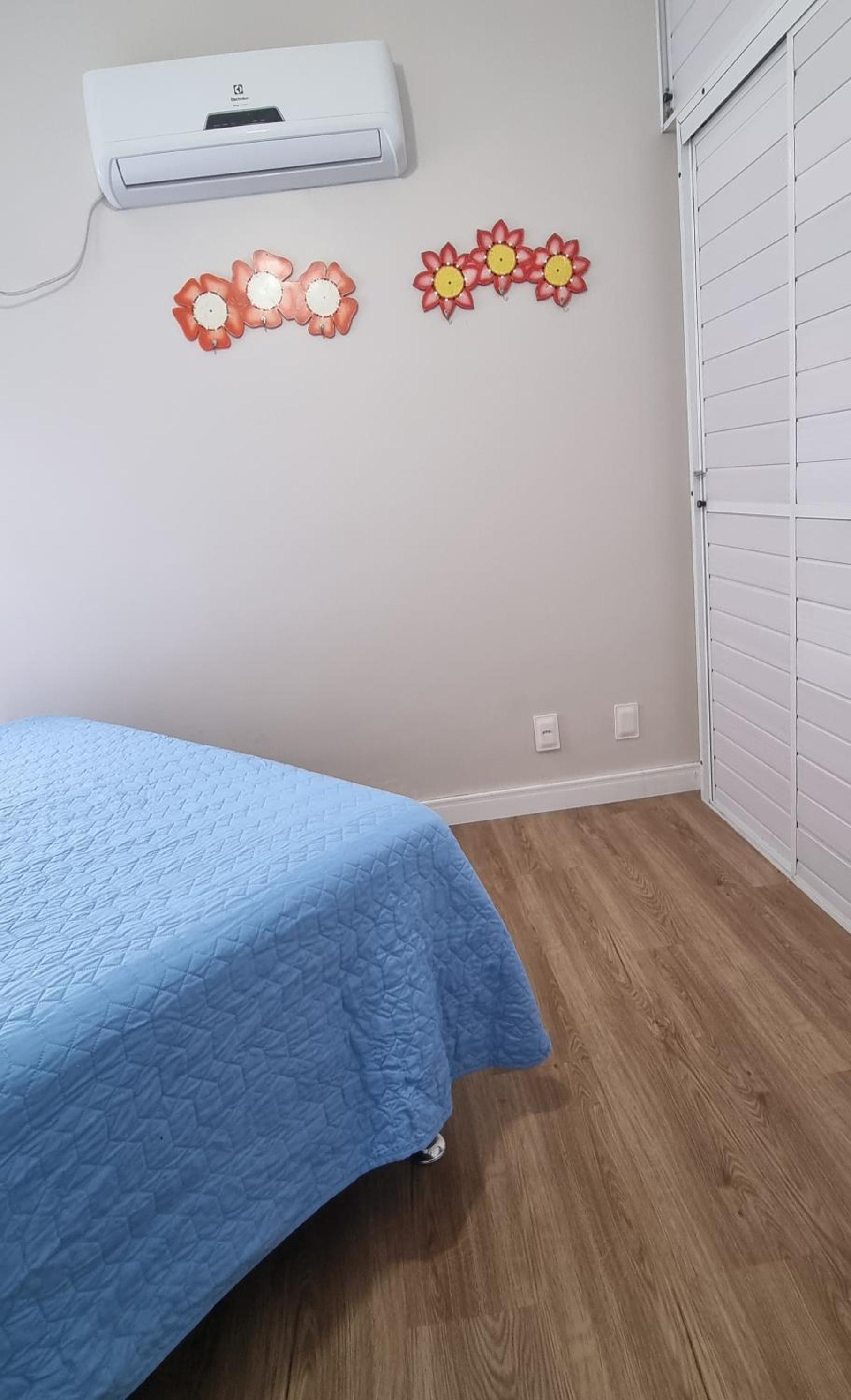Apartment - Photo 1