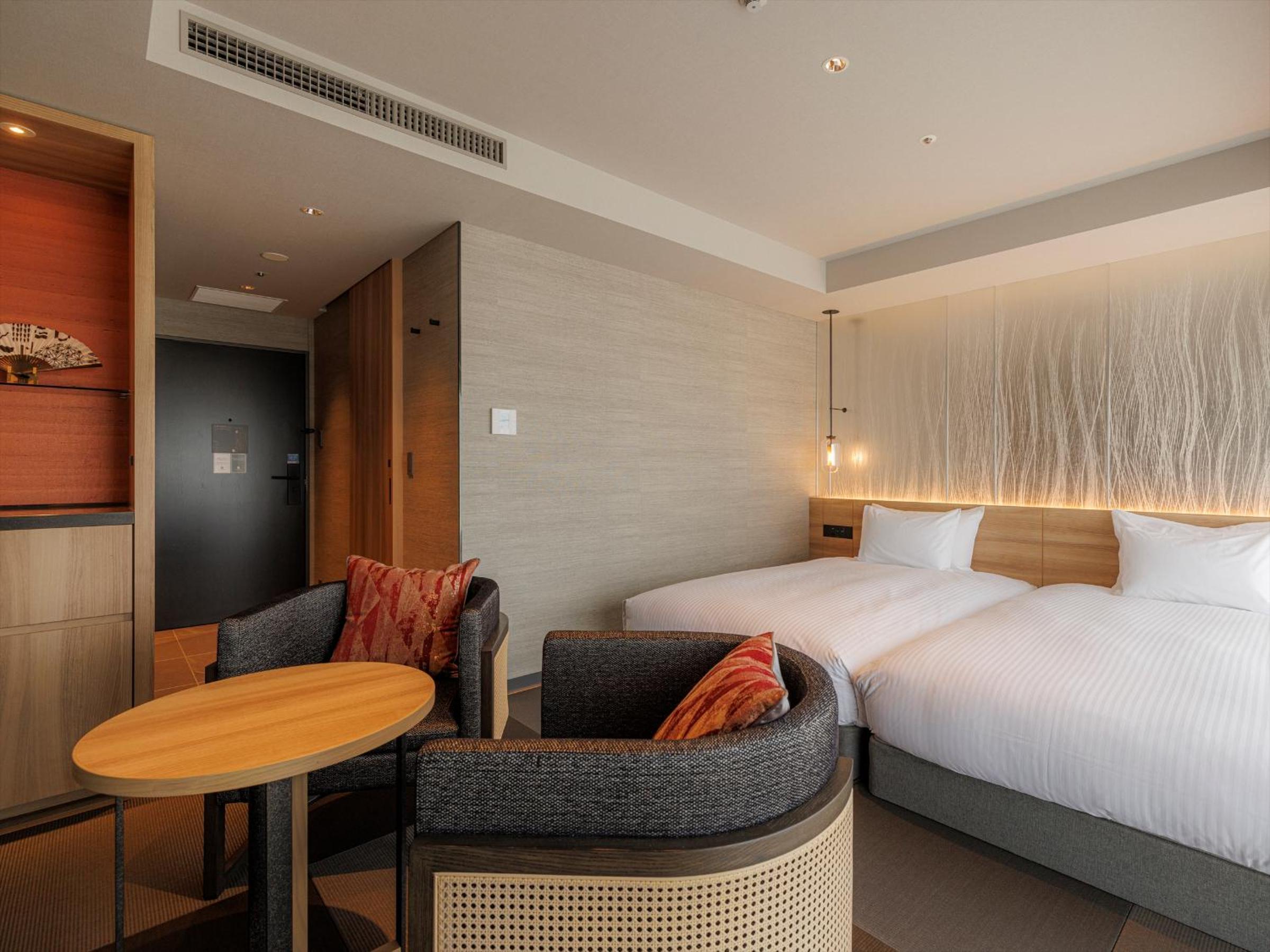 Superior Twin Room (2 Adults) - Photo 1