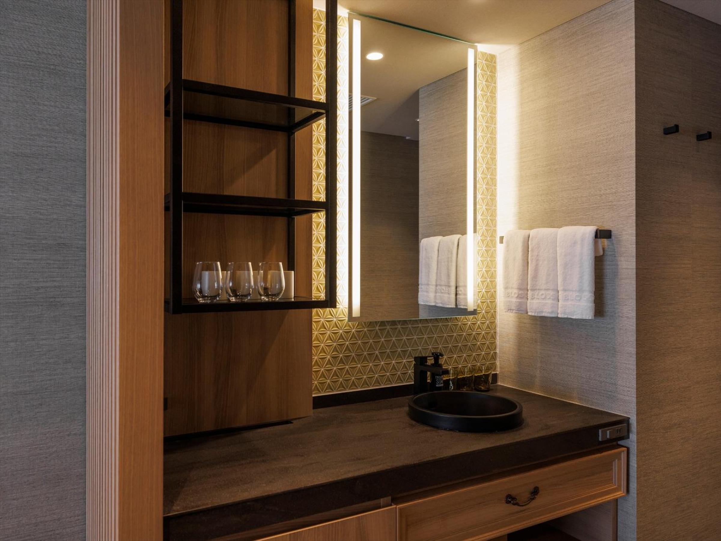 Moderate Triple Room with Tatami Area (3 Adults) - Photo 6