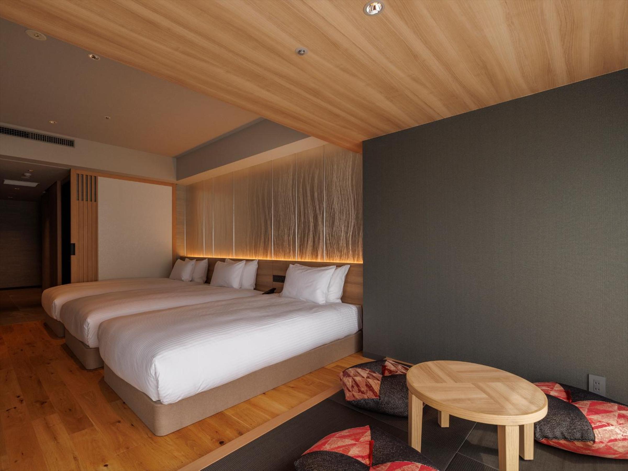 Moderate Triple Room with Tatami Area (3 Adults) - Photo 1