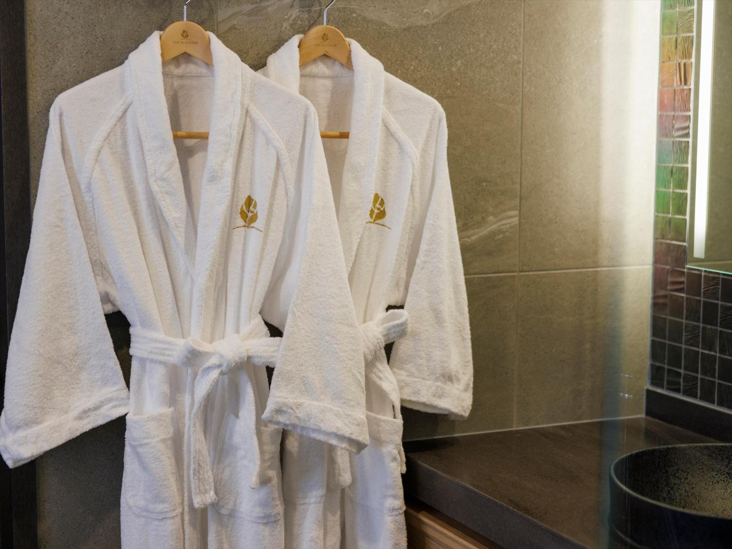 Premium Twin Room (2 Adults) - Photo 22