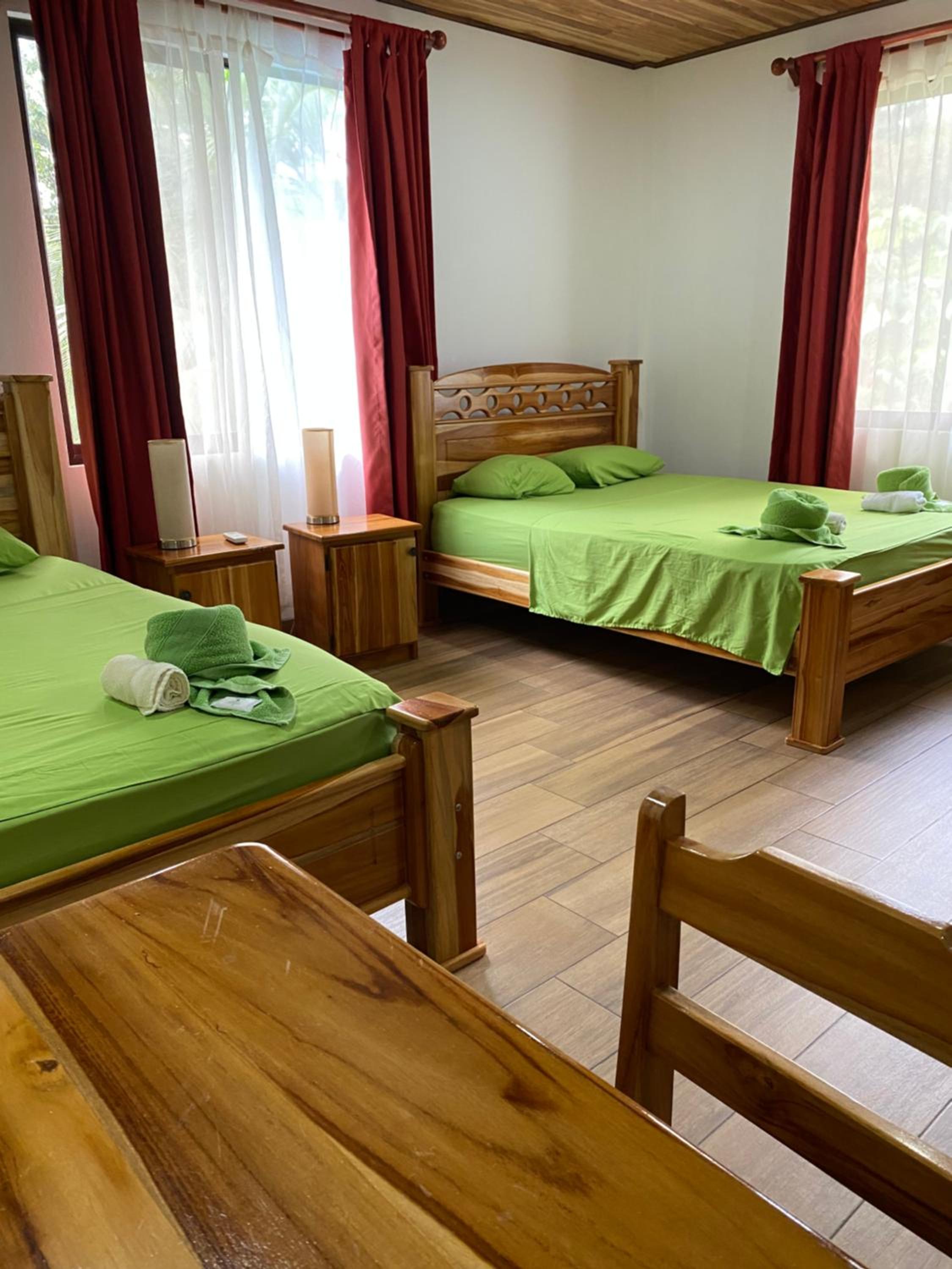 Superior Quadruple Room - Photo 3