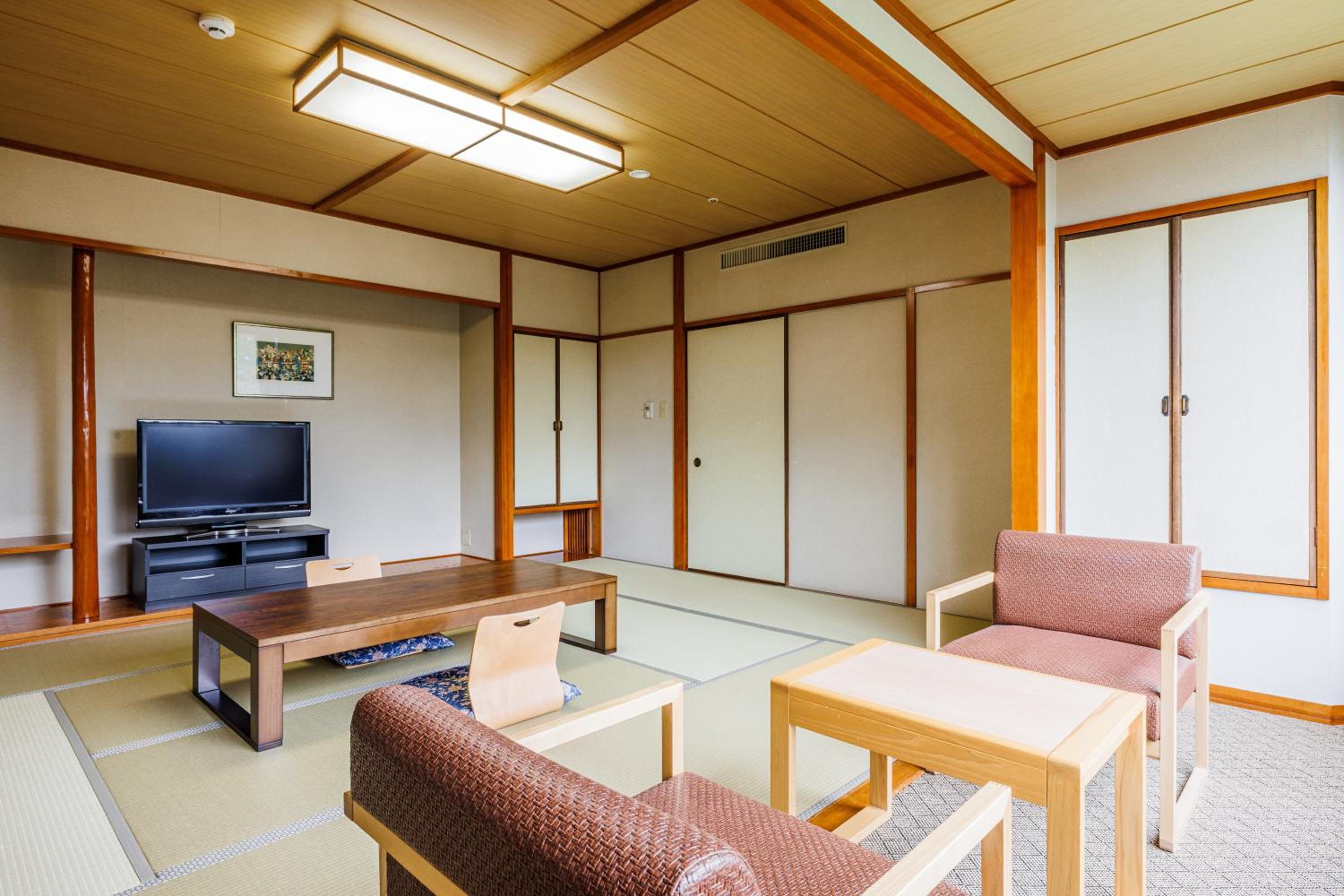 Japanese-style Room with 10 Tatami Non-Smoking (MAX 5 Adults) photo 2
