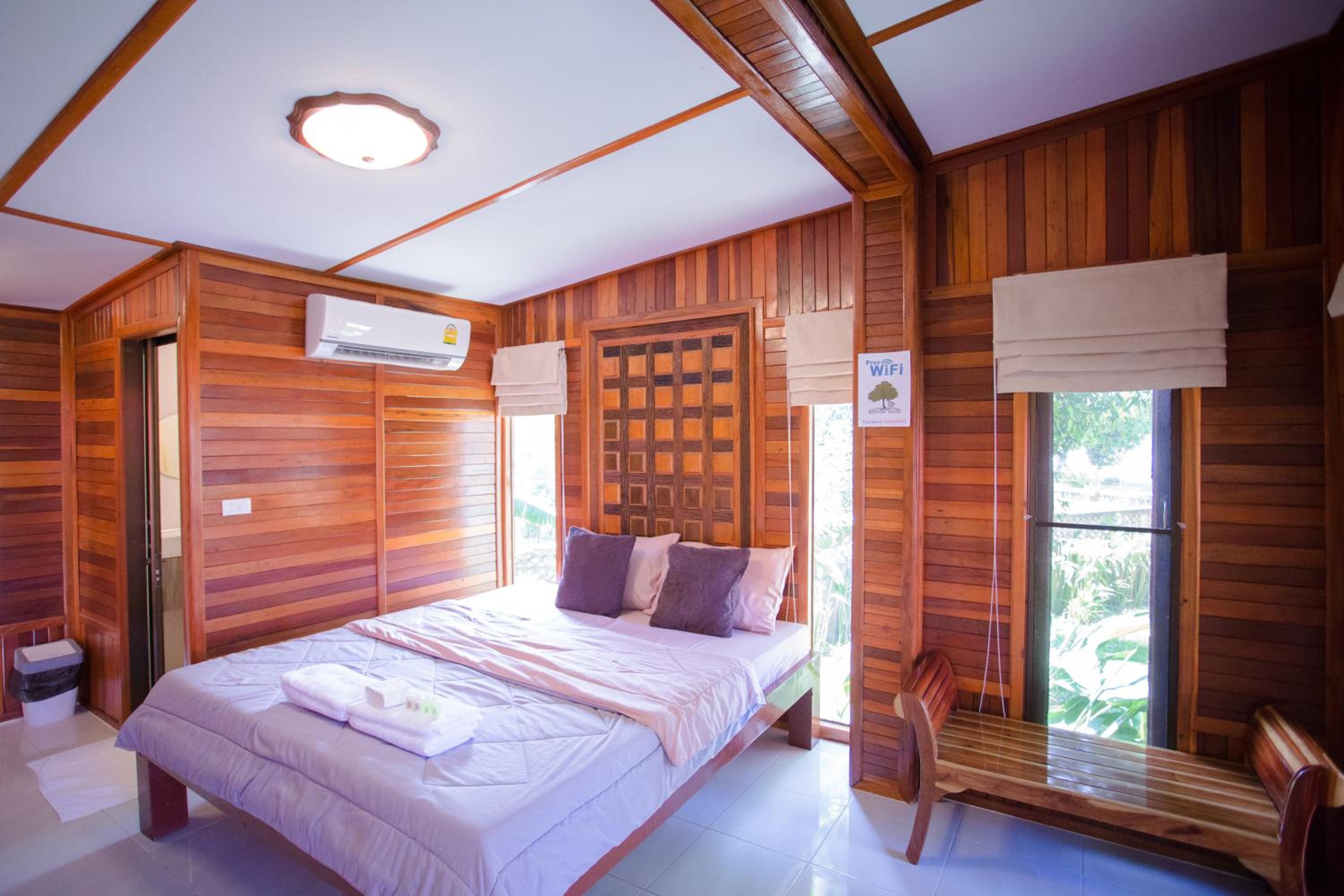 King Room with Garden View - Photo 2