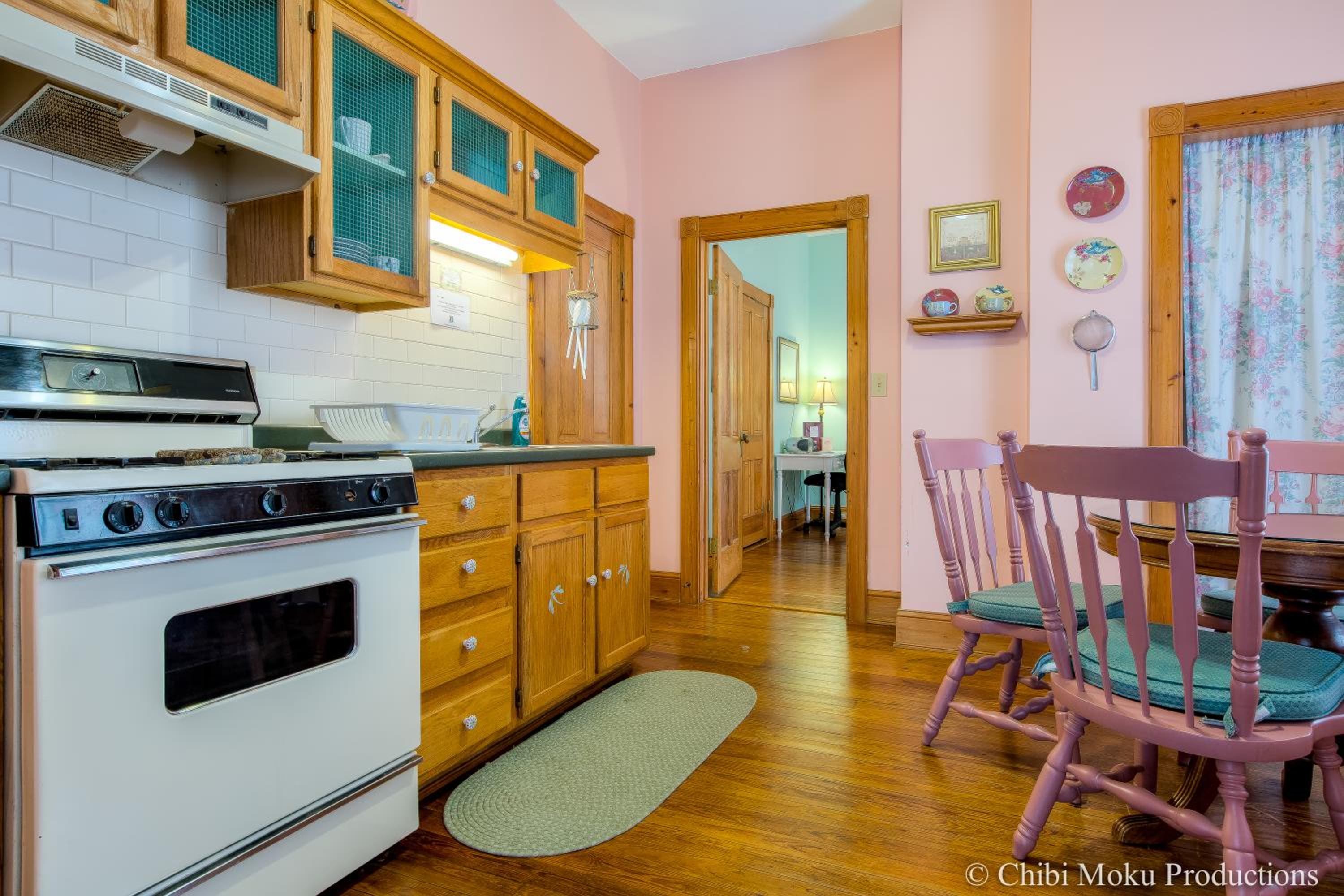 Lily's Cottage - Photo 2