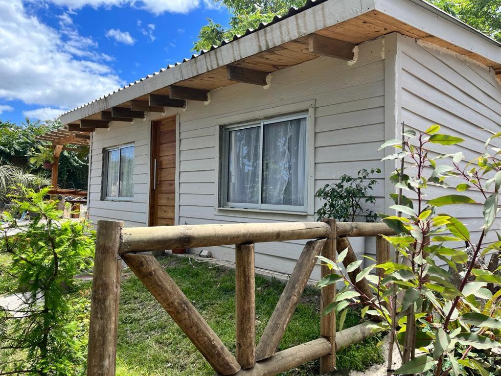 One-Bedroom House photo 2