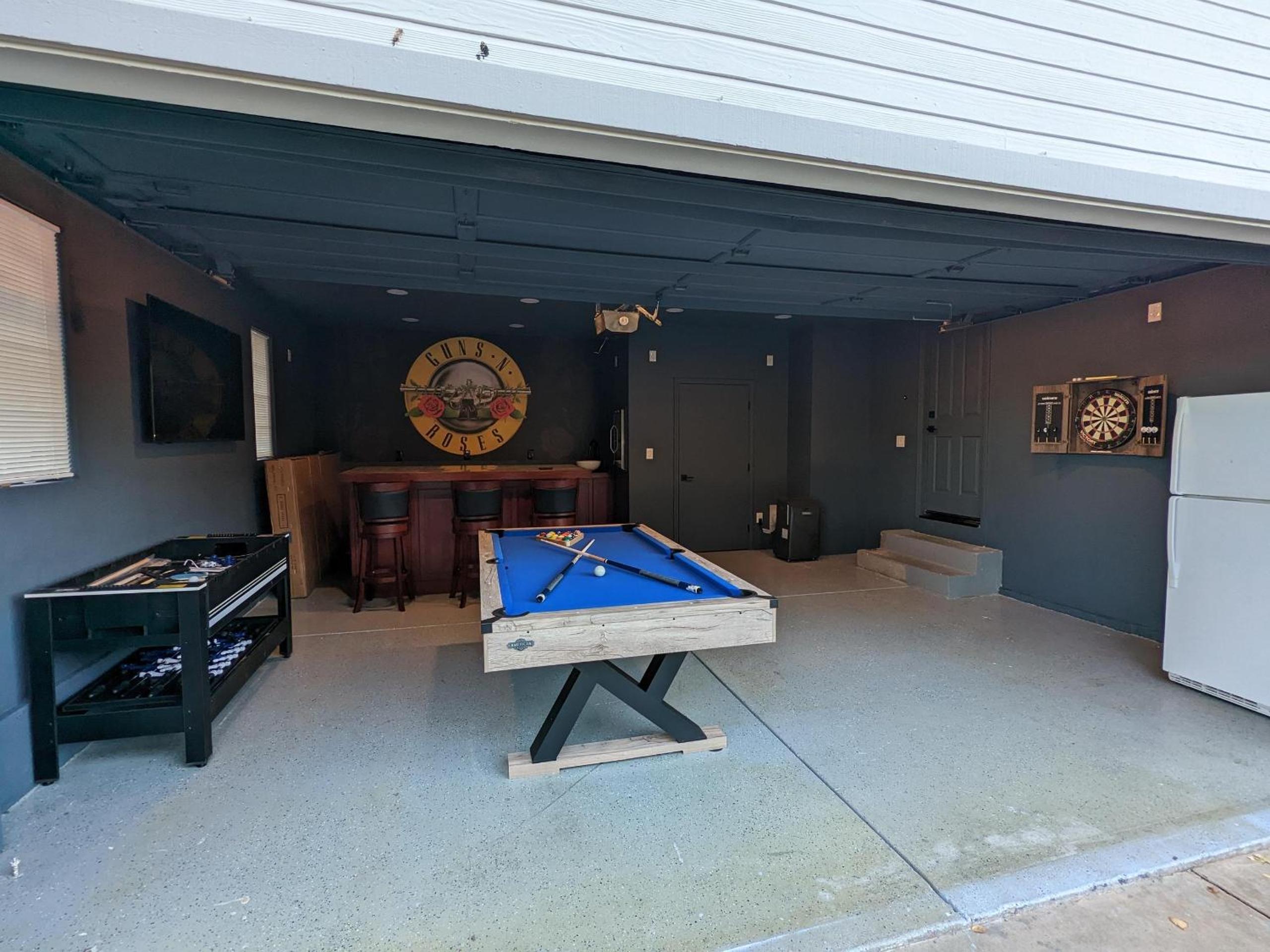 Four-Bedroom Vacation Home photo 2