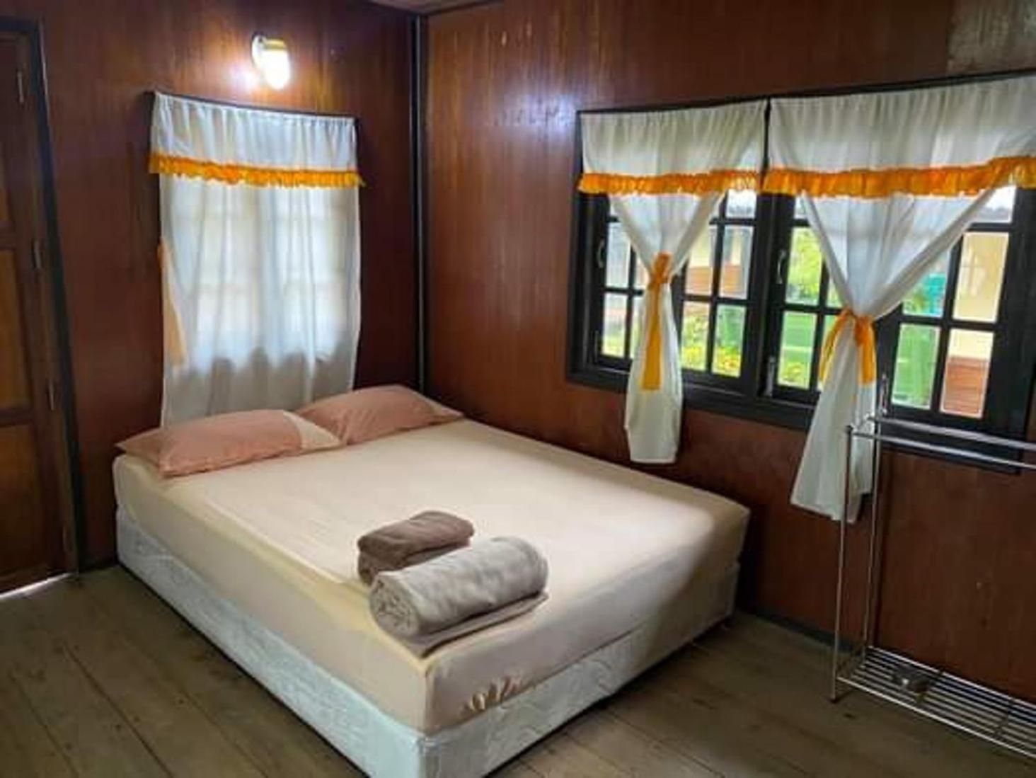 Bungalow with Sea View - Photo 8
