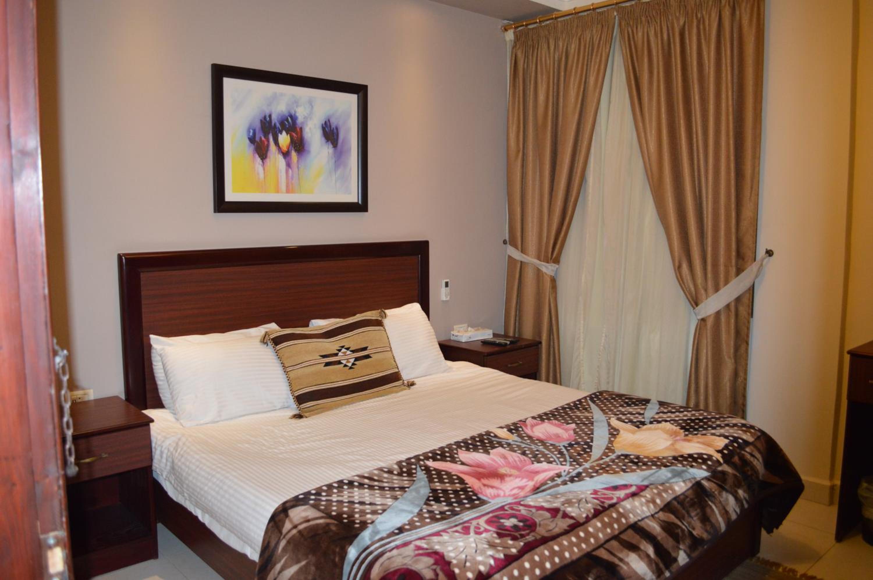 Double Room - Photo 5