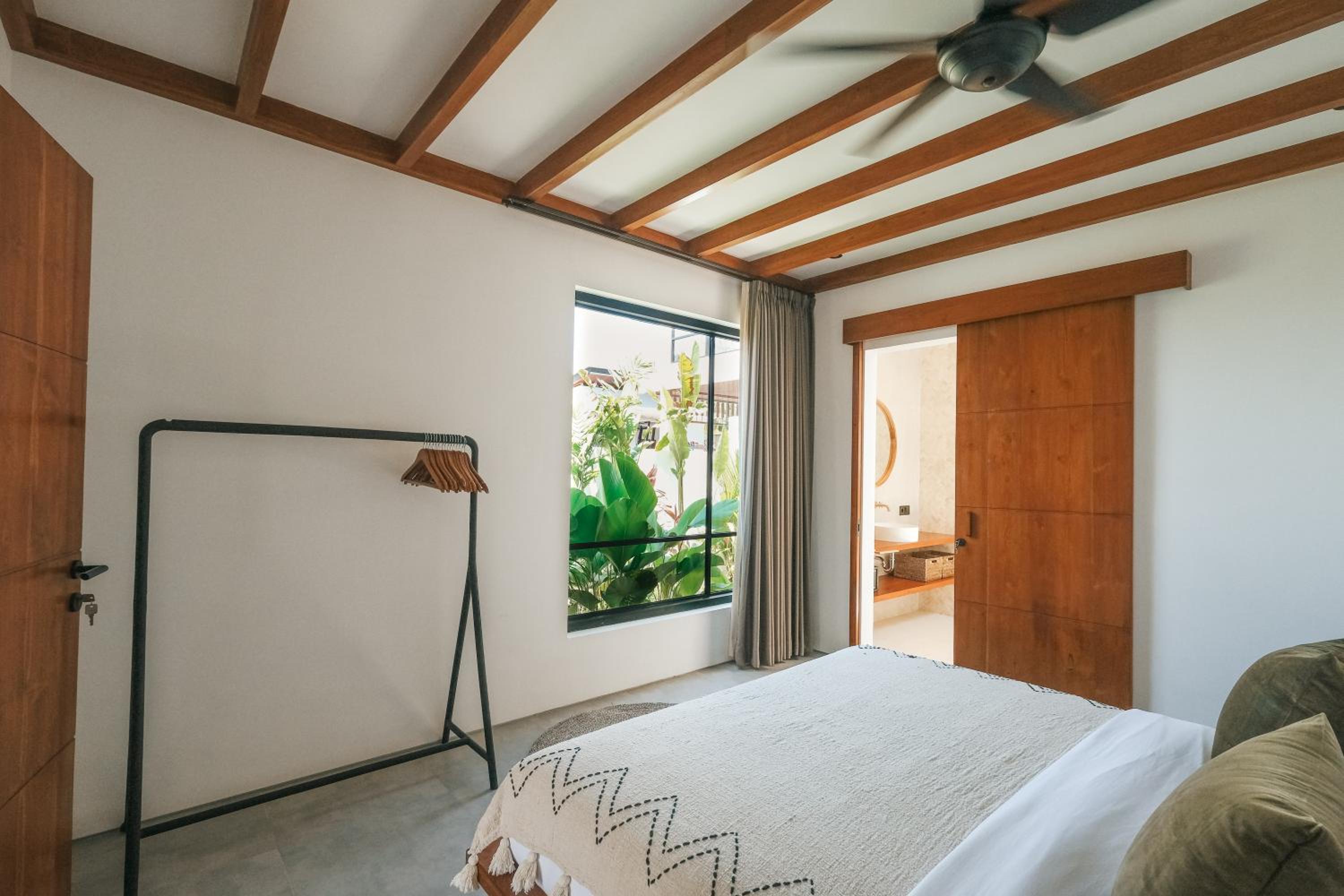 Three-Bedroom Villa - Photo 33